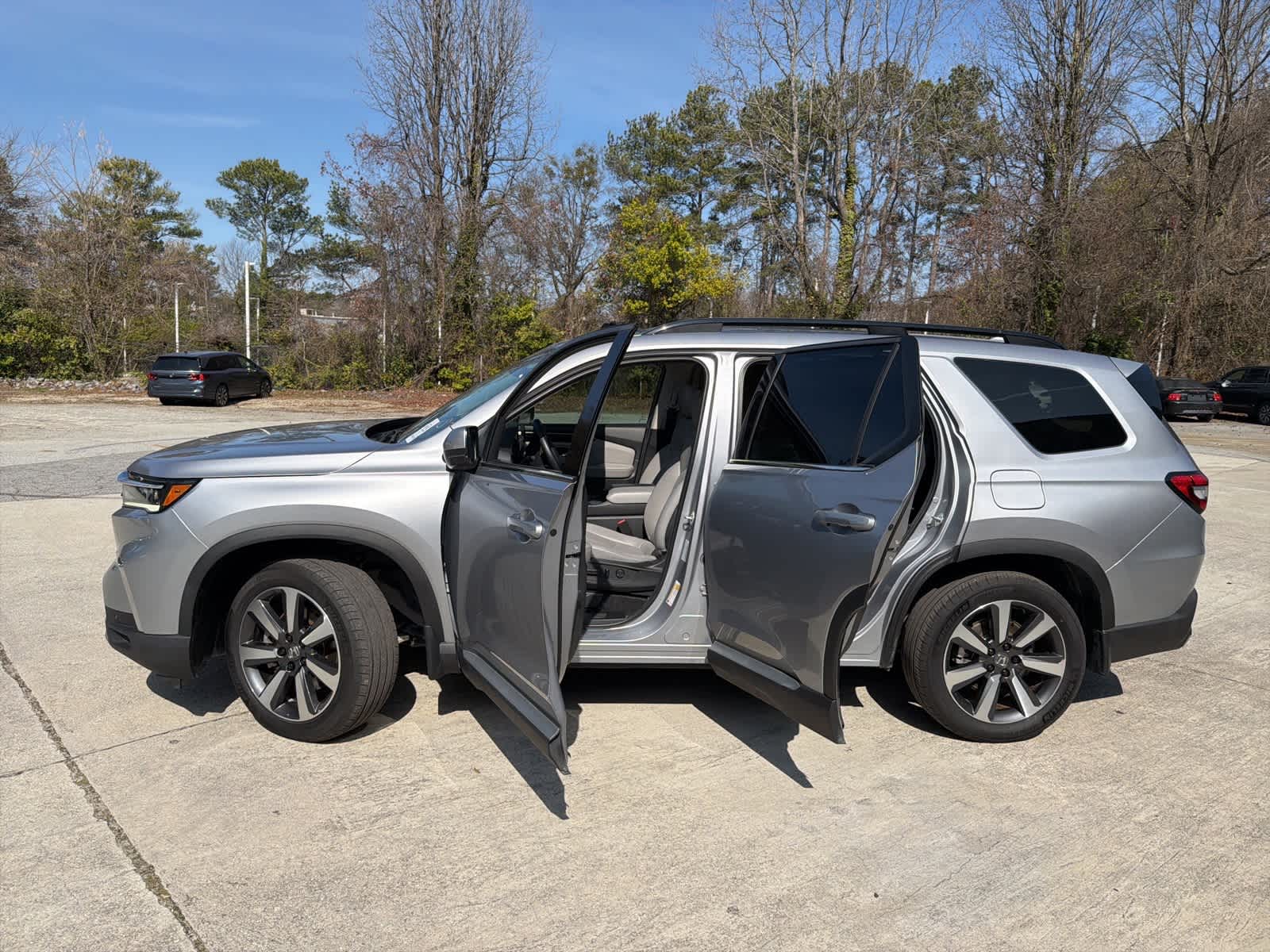 Thumbnail: 2025 Honda Pilot - 17