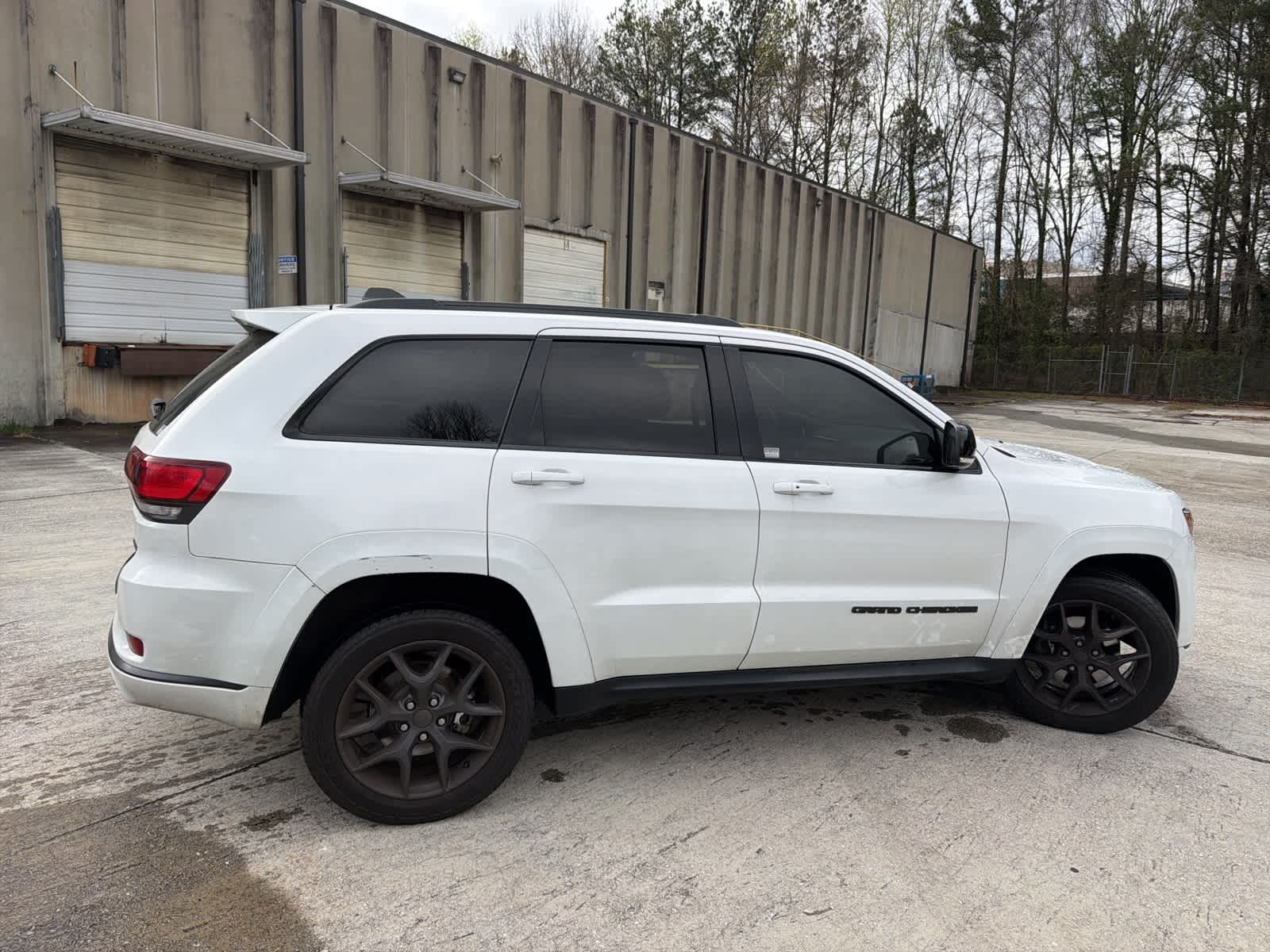 Thumbnail: 2019 Jeep Grand Cherokee - 11