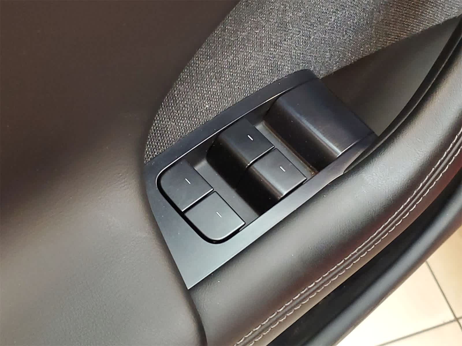 Thumbnail: 2021 Tesla Model S - 16