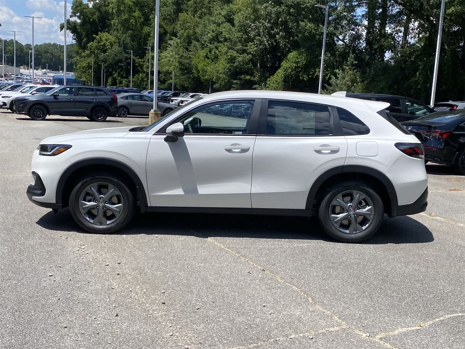 Thumbnail: 2026 Honda HR-V - 2