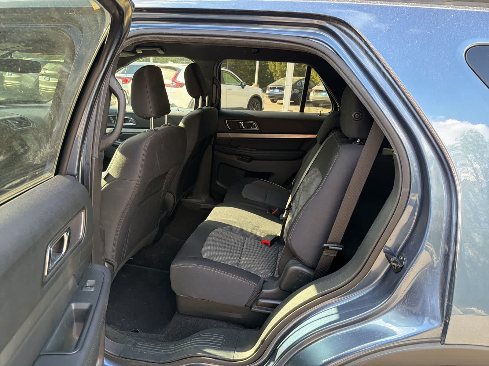 Thumbnail: 2019 Ford Explorer - 15