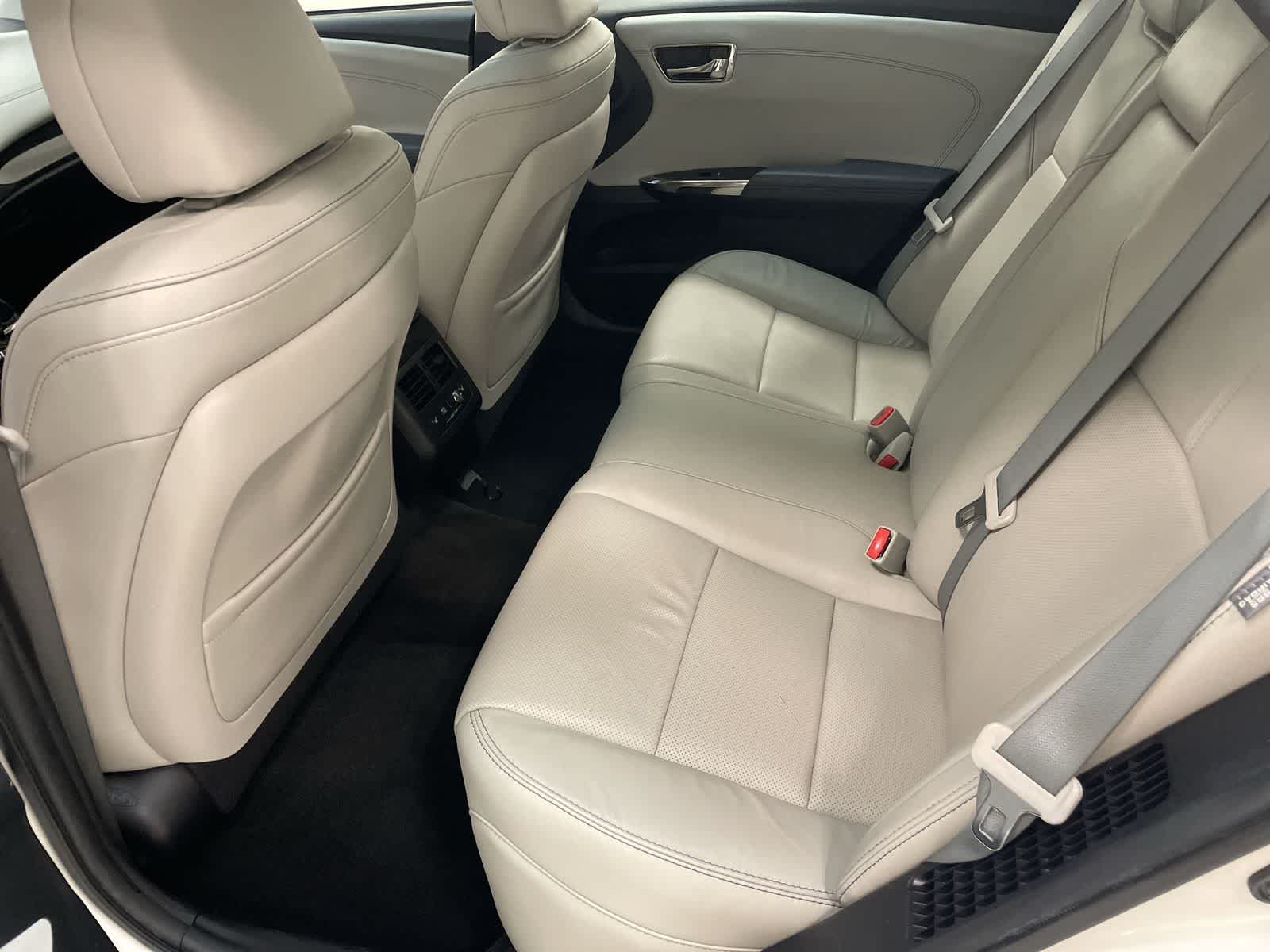 Thumbnail: 2014 Toyota Avalon - 21