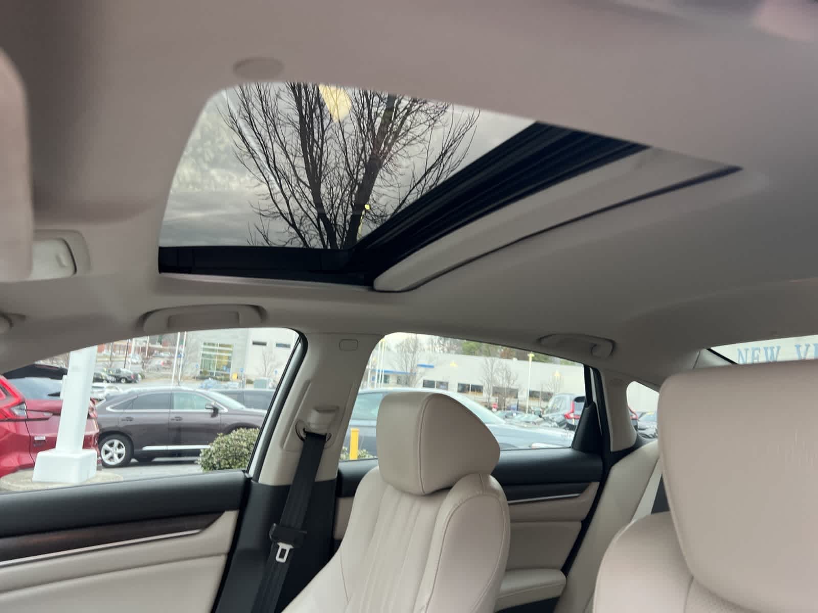 Thumbnail: 2018 Honda Accord - 19