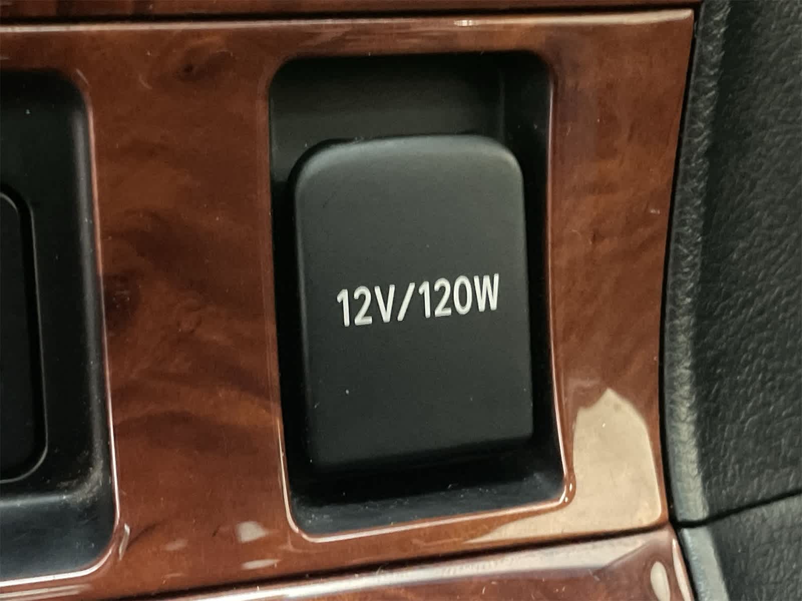 Thumbnail: 2013 Toyota Highlander - 31