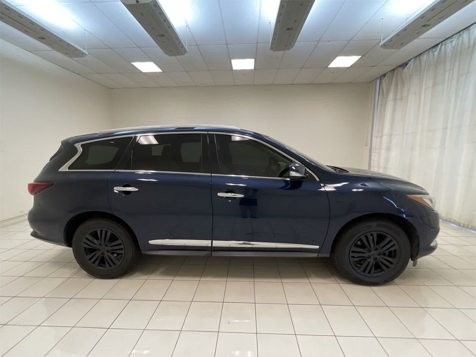 Thumbnail: 2017 INFINITI QX60 - 29