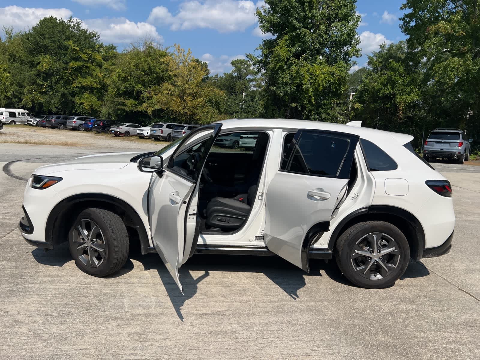 Thumbnail: 2025 Honda HR-V - 17