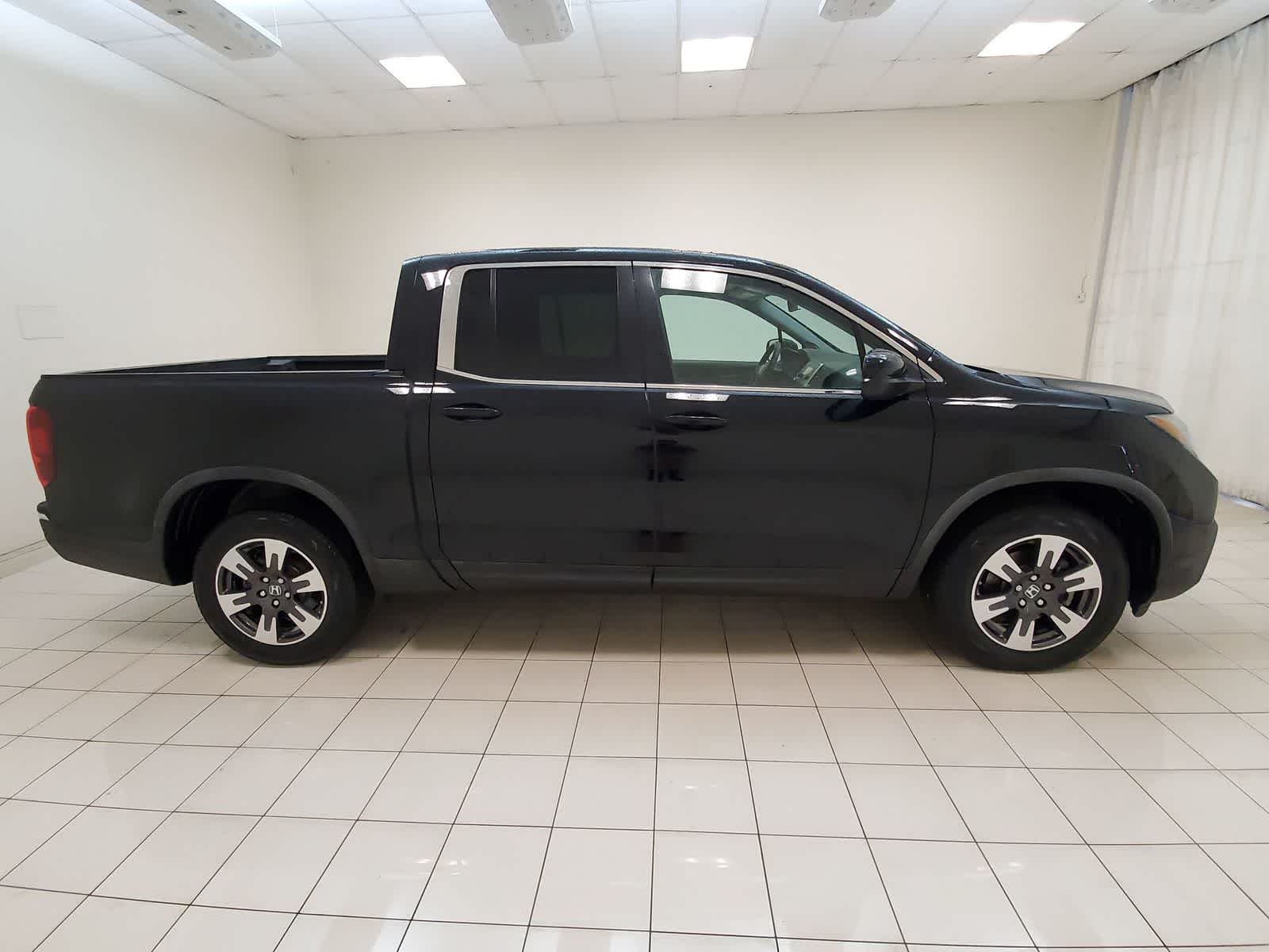 Thumbnail: 2019 Honda Ridgeline - 27