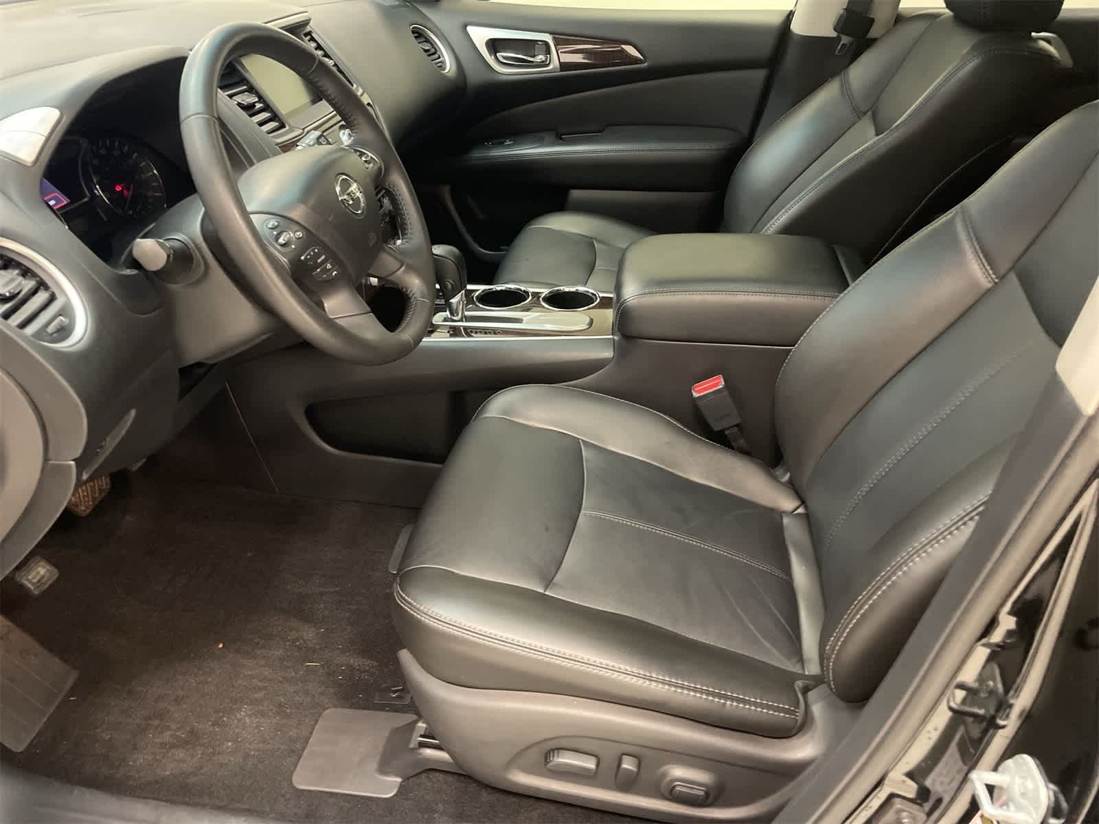 Thumbnail: 2014 Nissan Pathfinder - 18