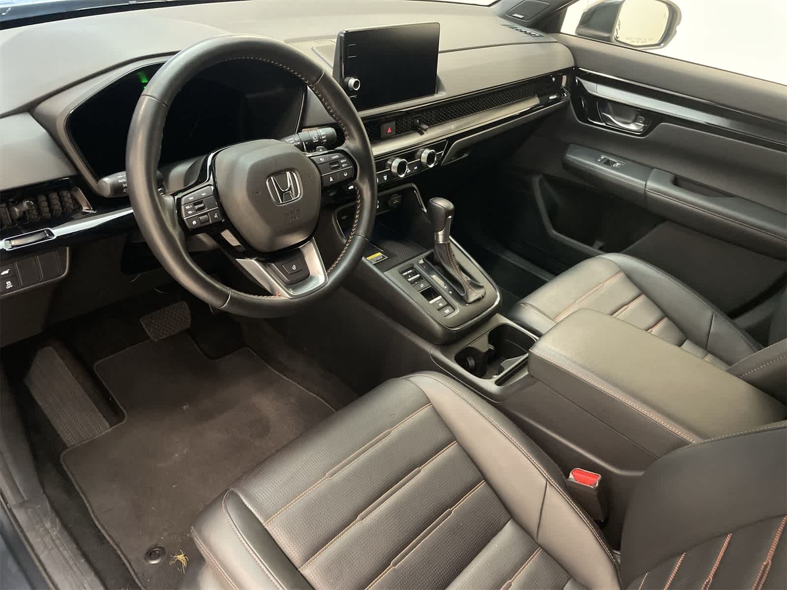 2025 Honda CR-V Hybrid Sport Touring photo 2