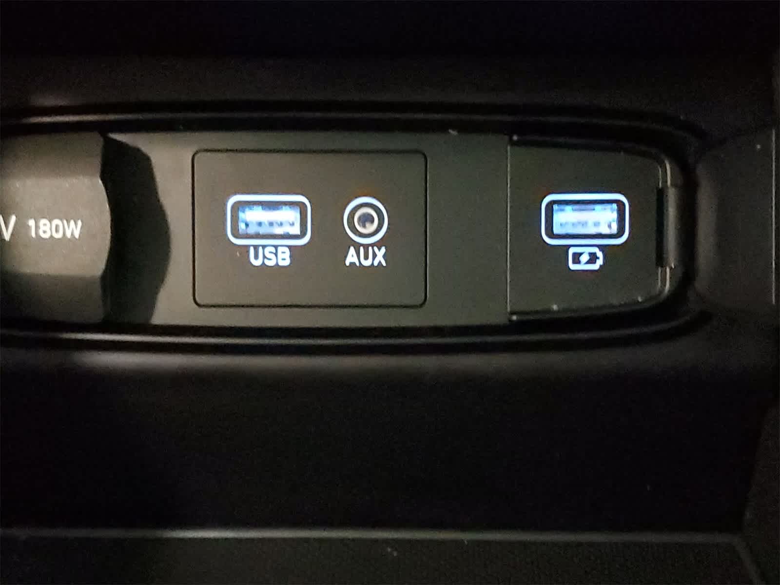 Thumbnail: 2019 Hyundai Santa Fe - 8