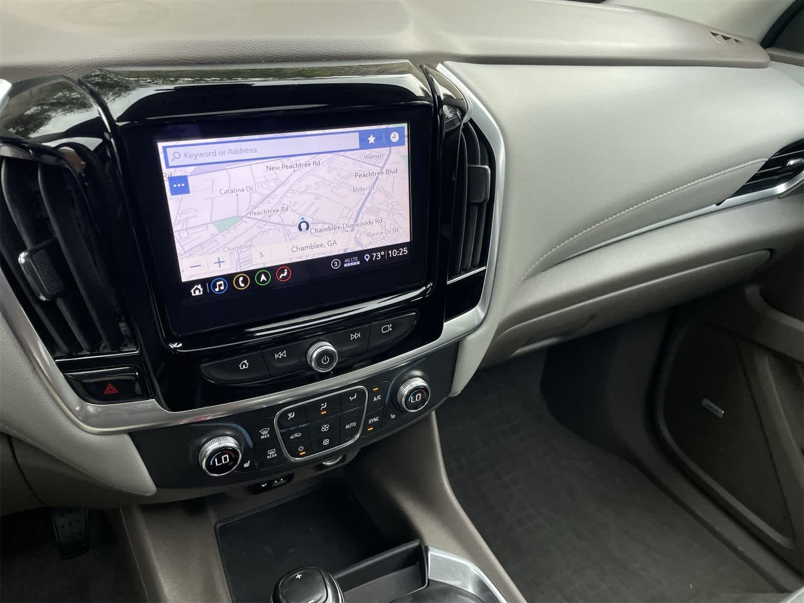 Thumbnail: 2020 Chevrolet Traverse - 31