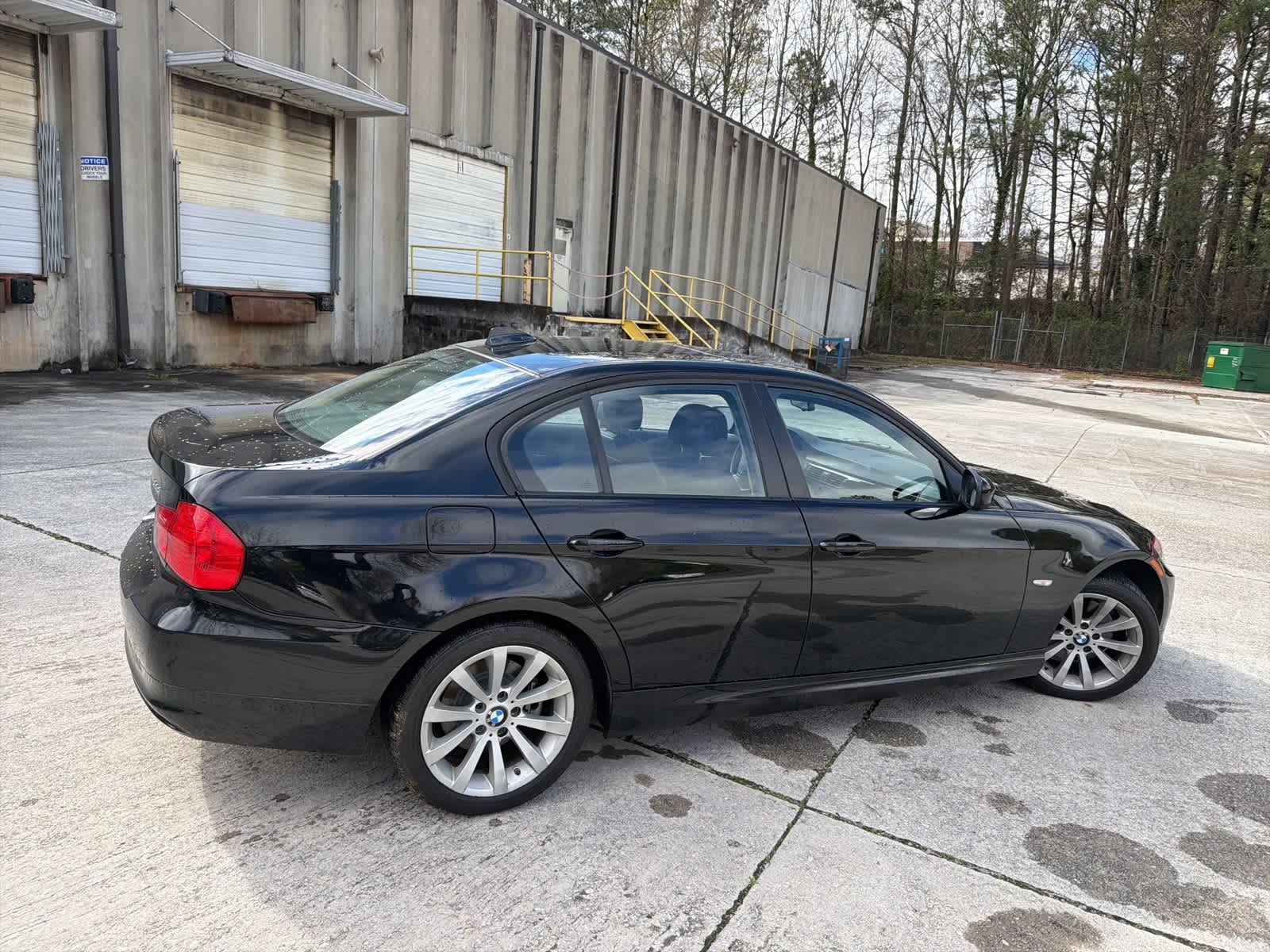 Thumbnail: 2011 BMW 3 Series - 11