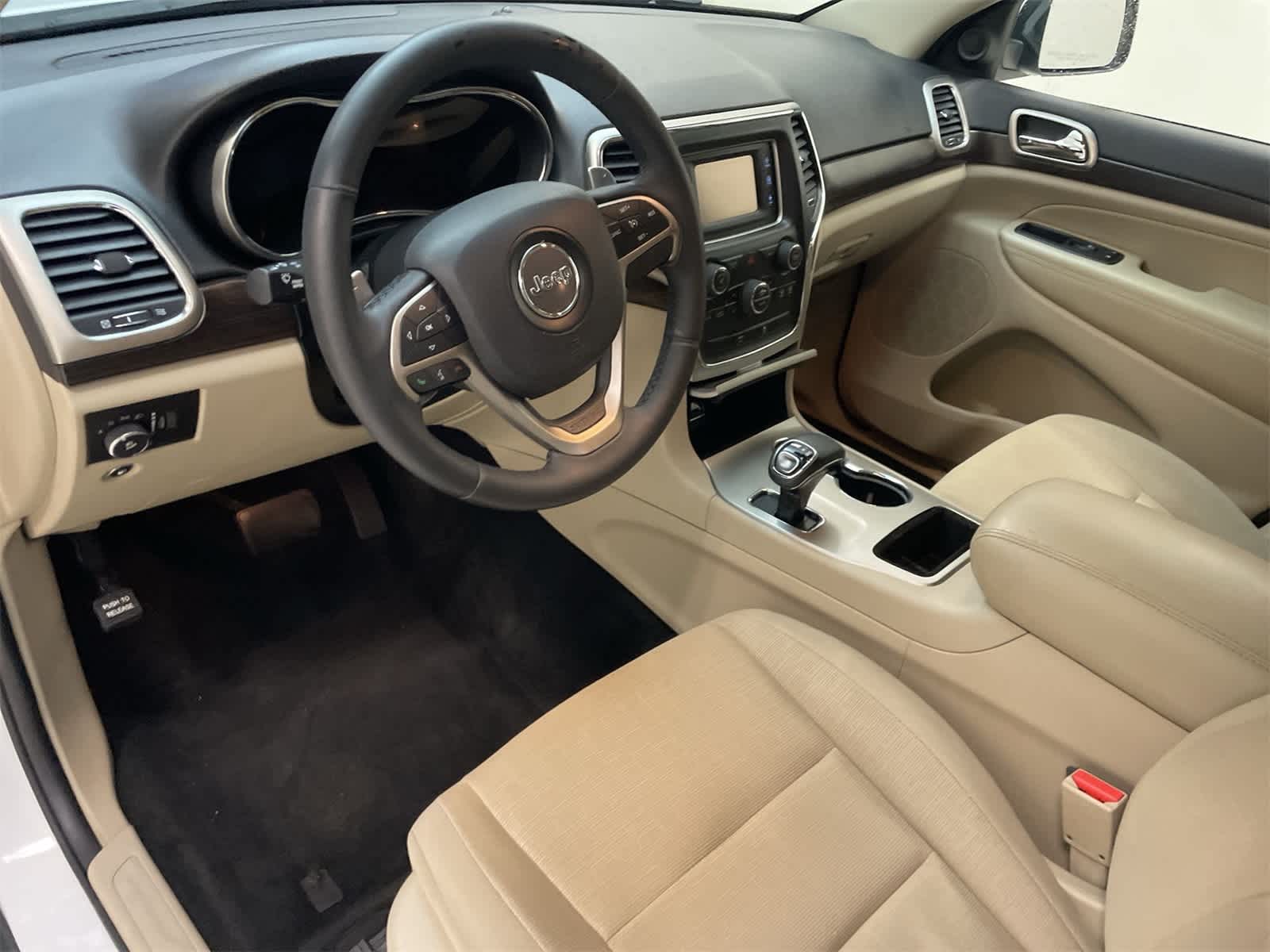 Thumbnail: 2014 Jeep Grand Cherokee - 2