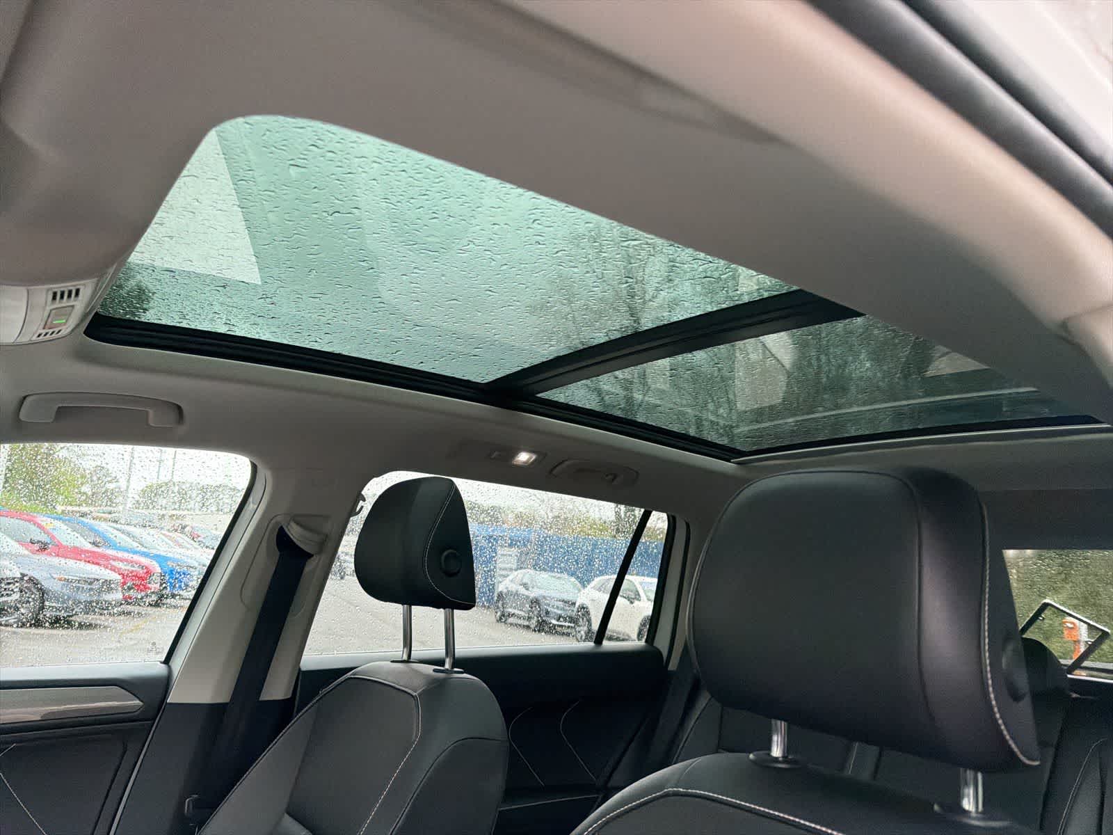 Thumbnail: 2022 Volkswagen Tiguan - 19