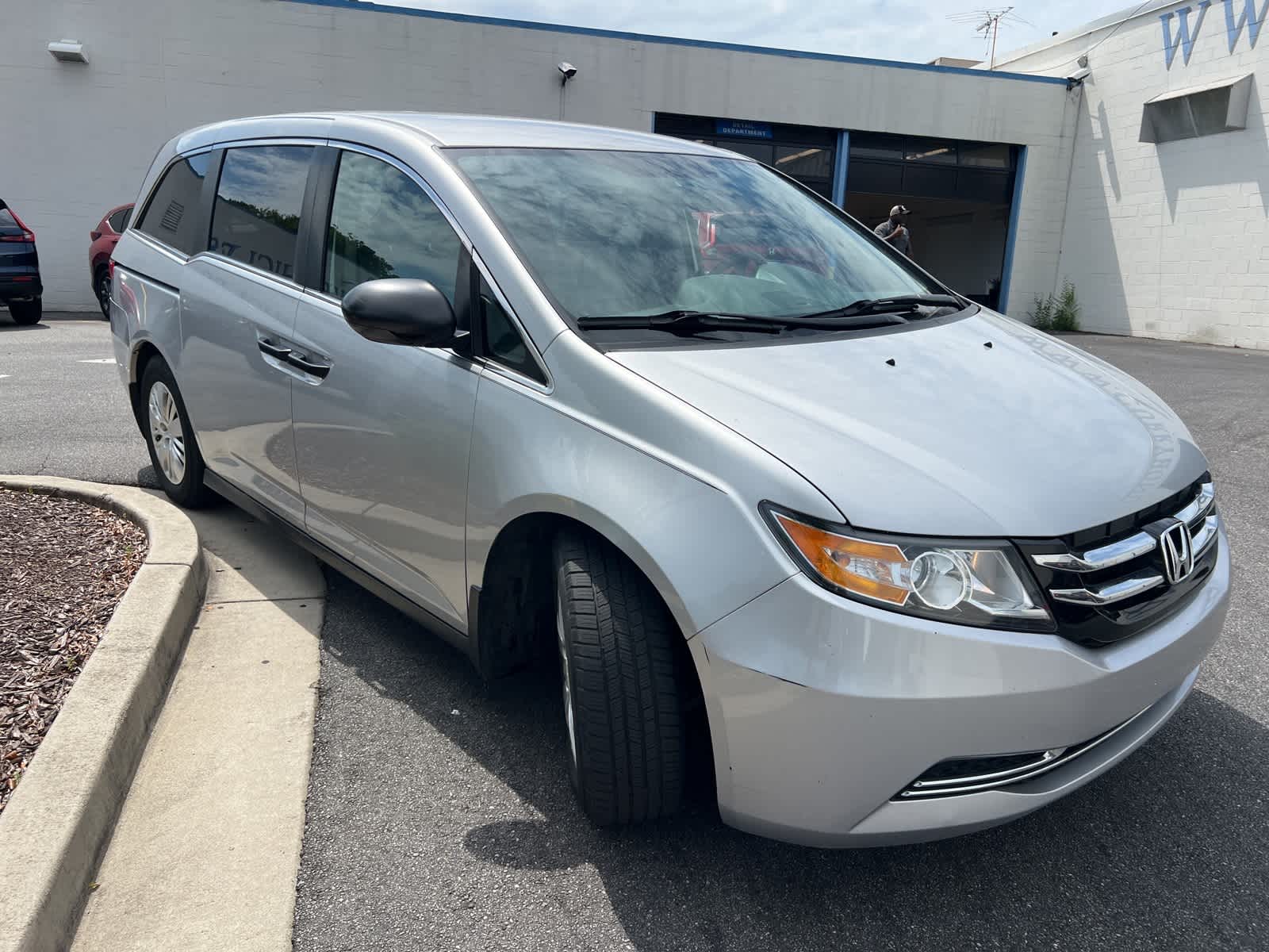 Thumbnail: 2014 Honda Odyssey - 12