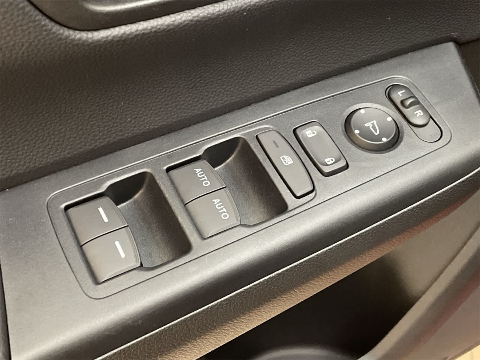 Thumbnail: 2025 Honda CR-V - 17