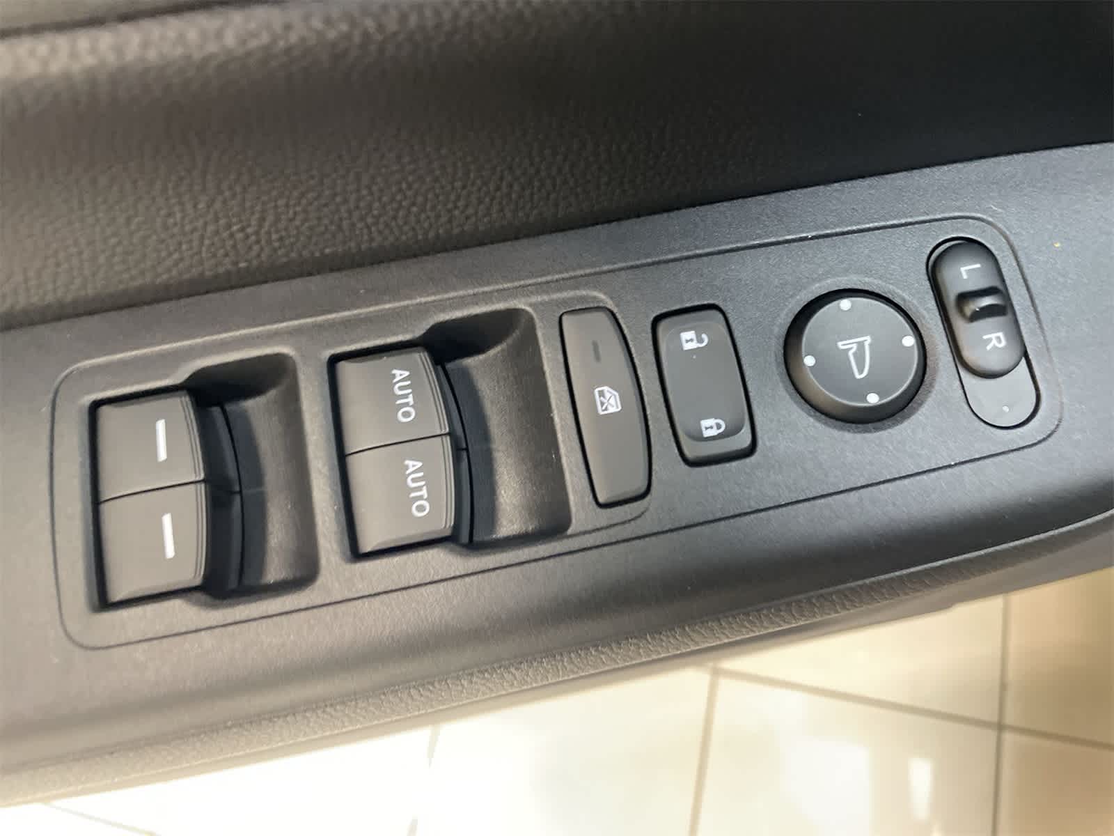 Thumbnail: 2024 Honda CR-V - 17