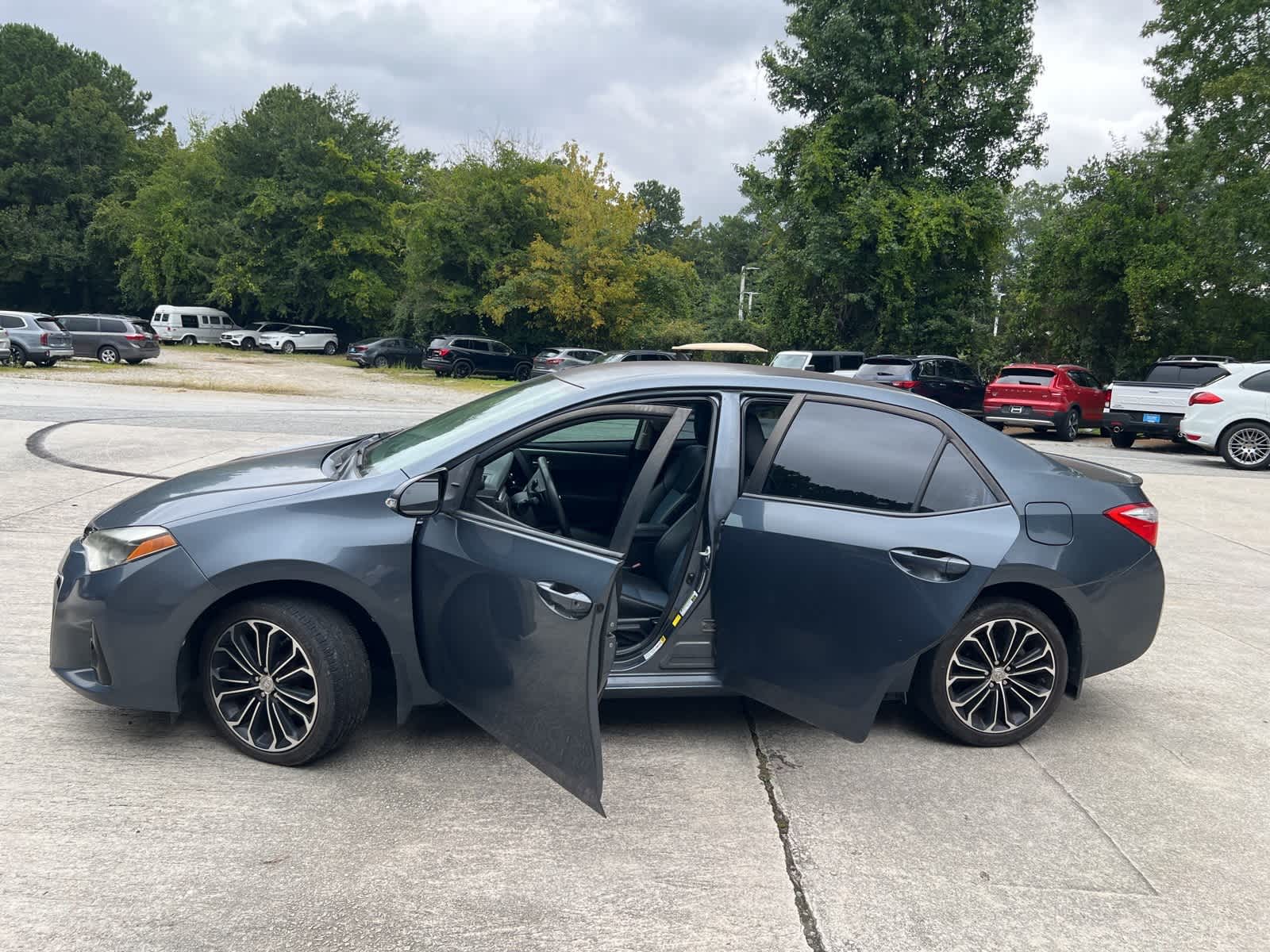 Thumbnail: 2014 Toyota Corolla - 18