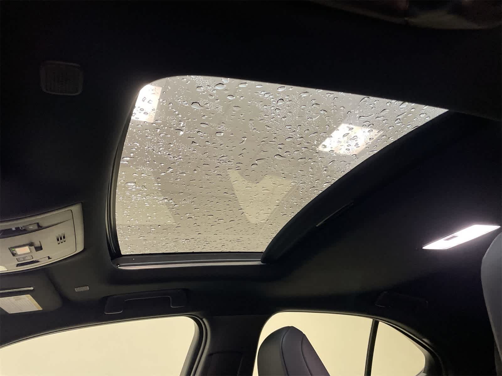 Thumbnail: 2025 Lexus UX - 3