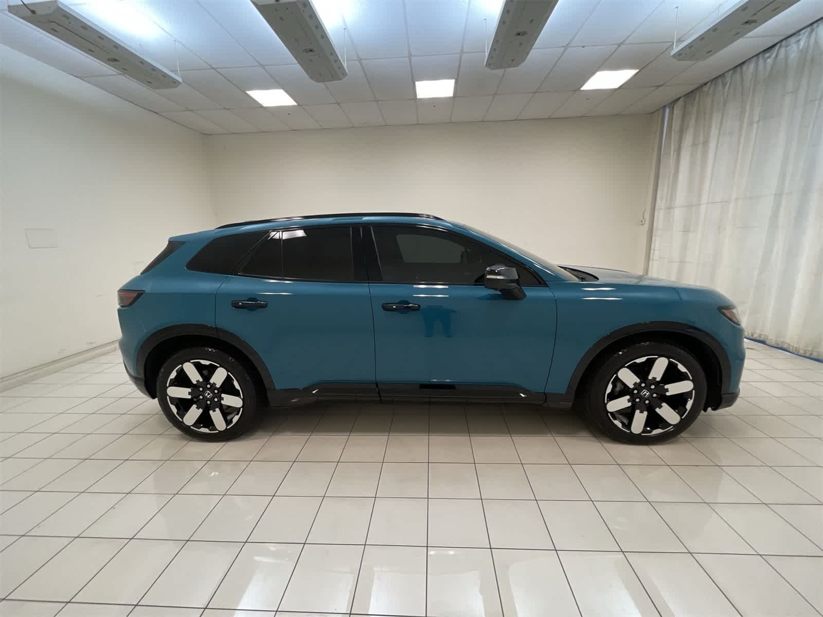 Thumbnail: 2024 Honda Prologue - 29