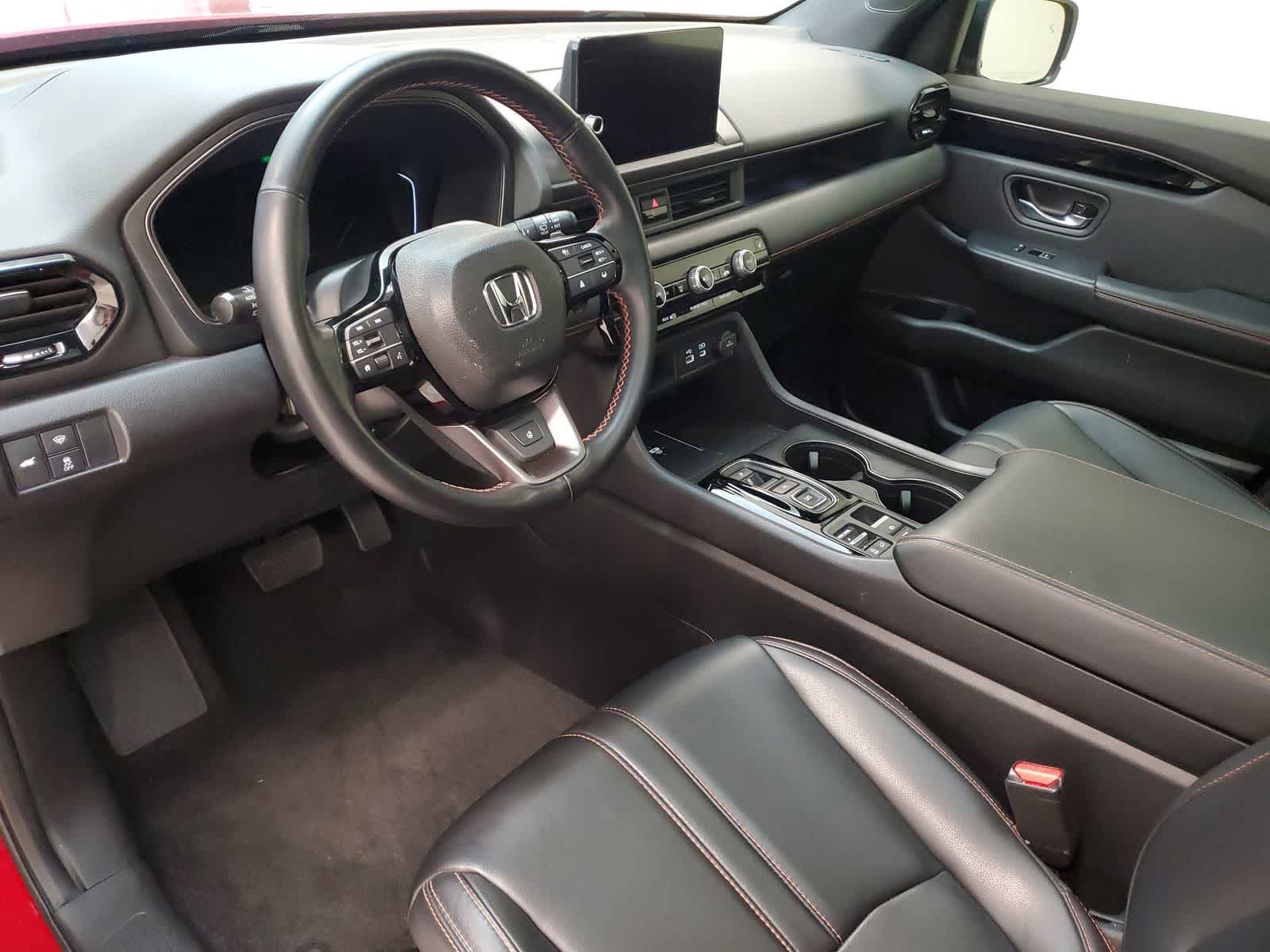 Thumbnail: 2023 Honda Pilot - 2