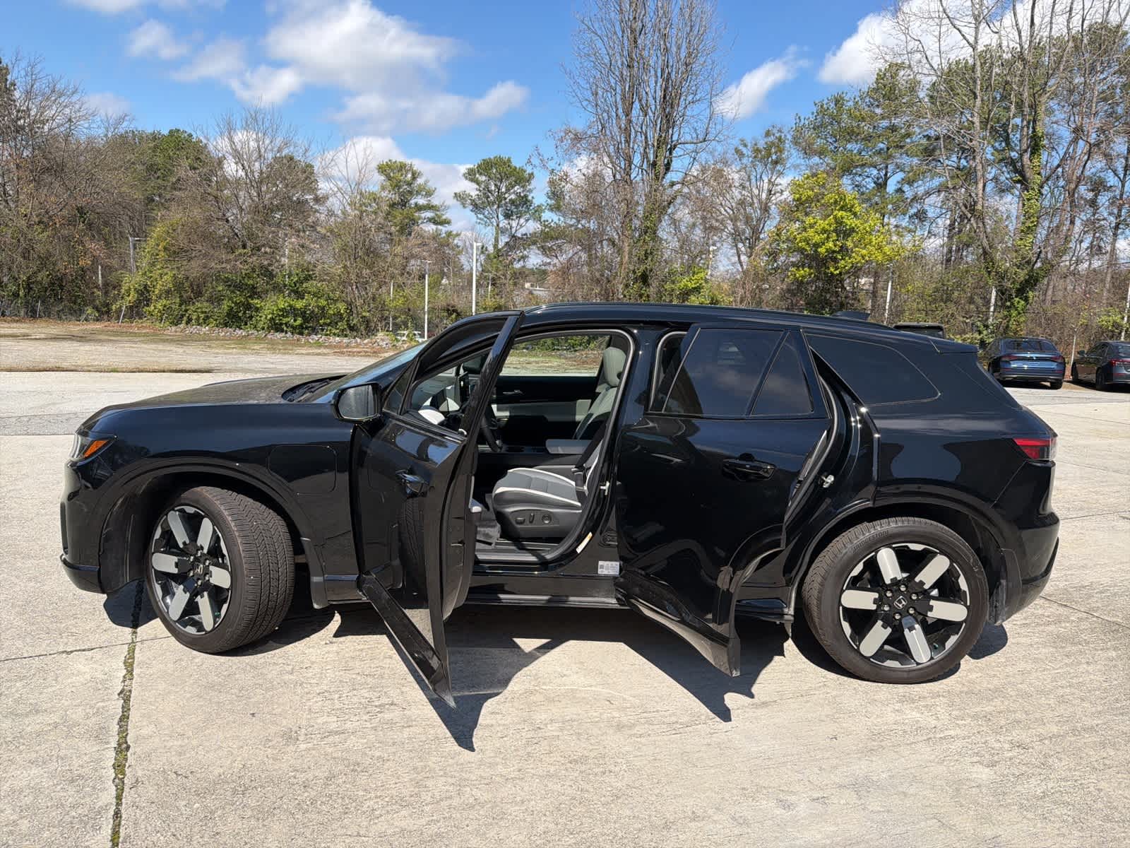 Thumbnail: 2025 Honda Prologue - 17