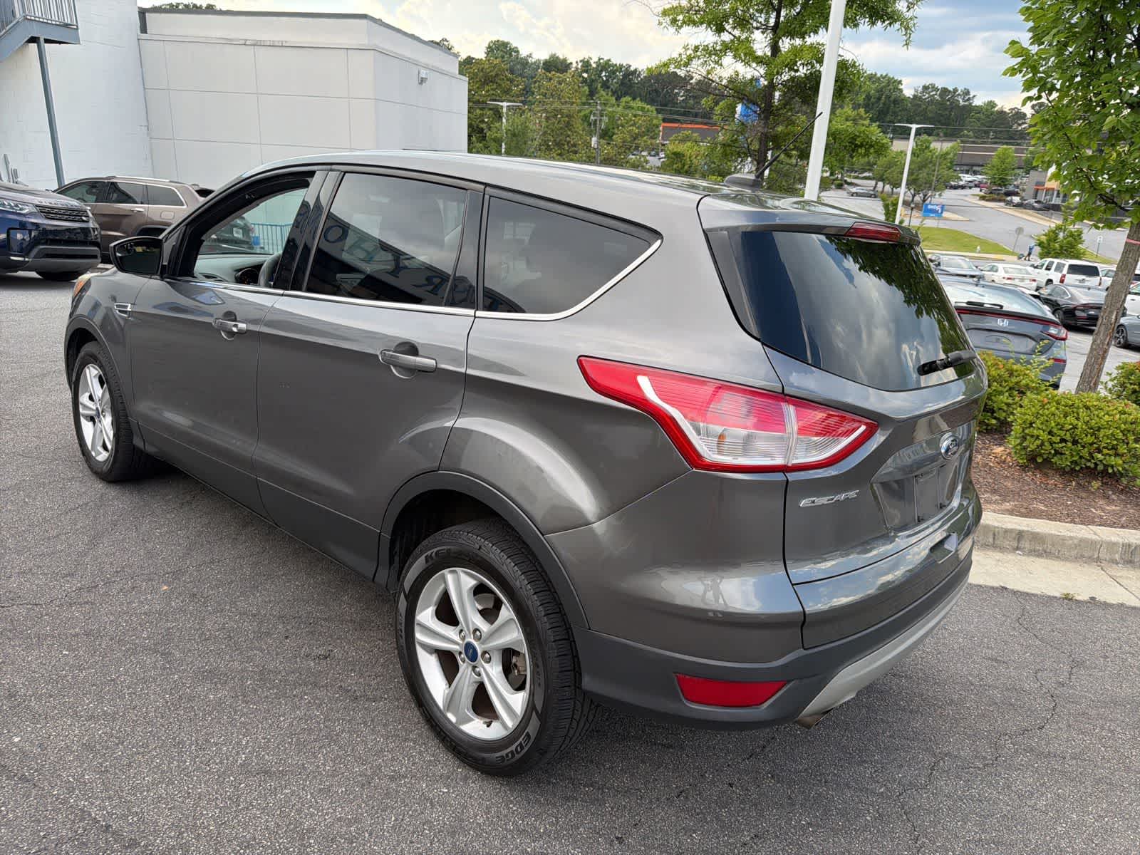 Thumbnail: 2014 Ford Escape - 9