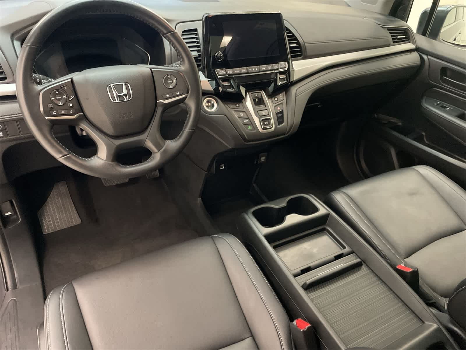 Thumbnail: 2023 Honda Odyssey - 20