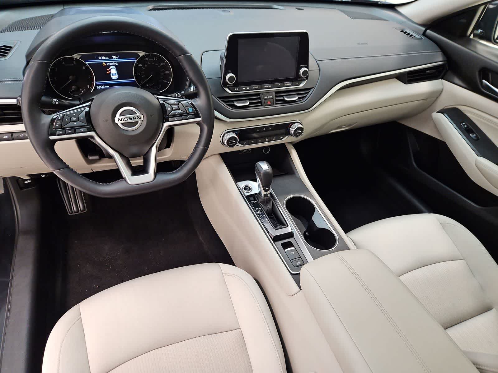 2019 Nissan Altima SV - Photo 18