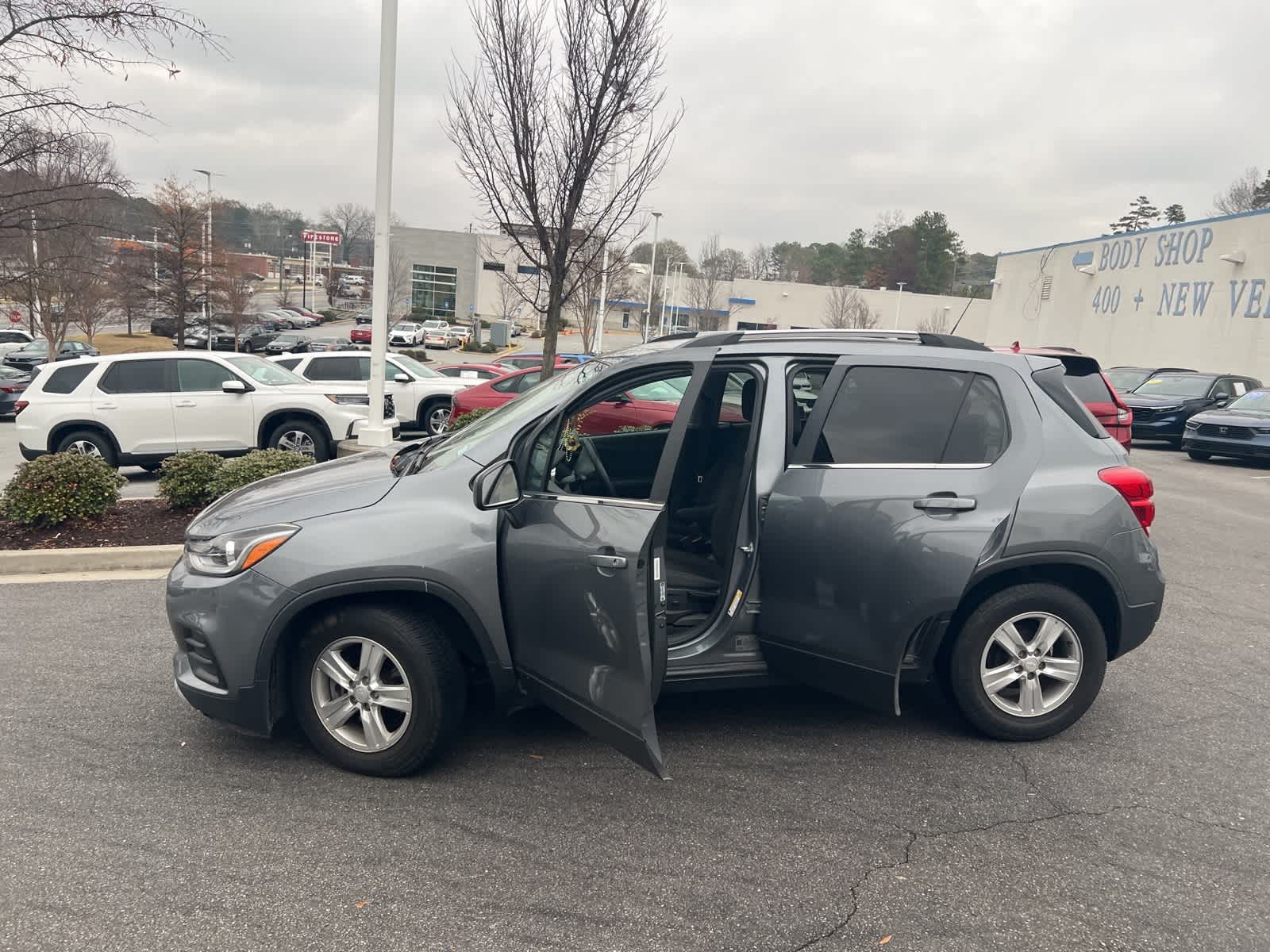 Thumbnail: 2020 Chevrolet Trax - 16