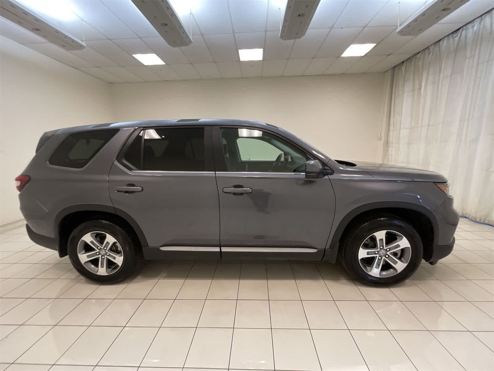 Thumbnail: 2025 Honda Pilot - 27