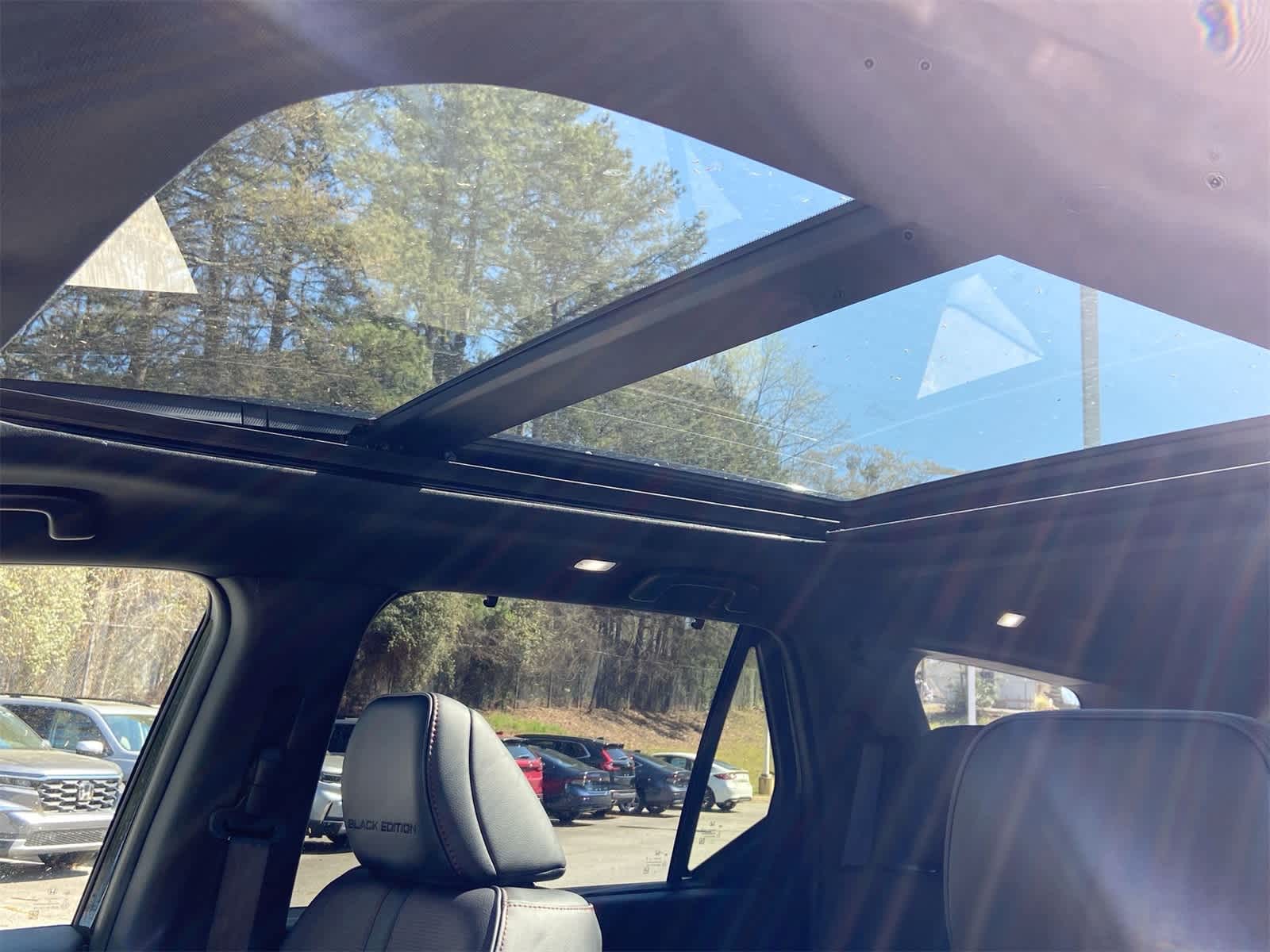 2025 Honda Pilot Black Edition 14