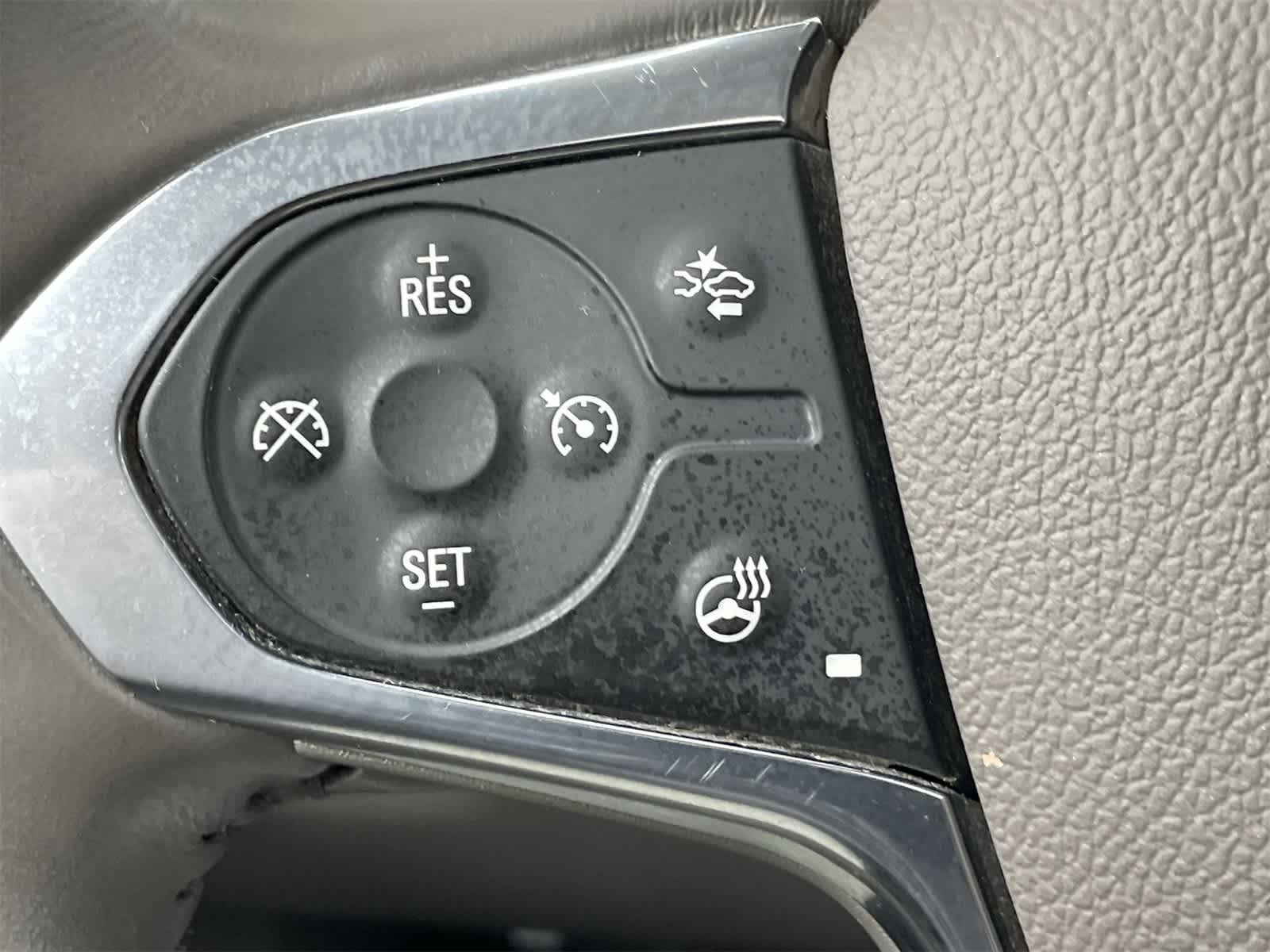 Thumbnail: 2020 Chevrolet Traverse - 13