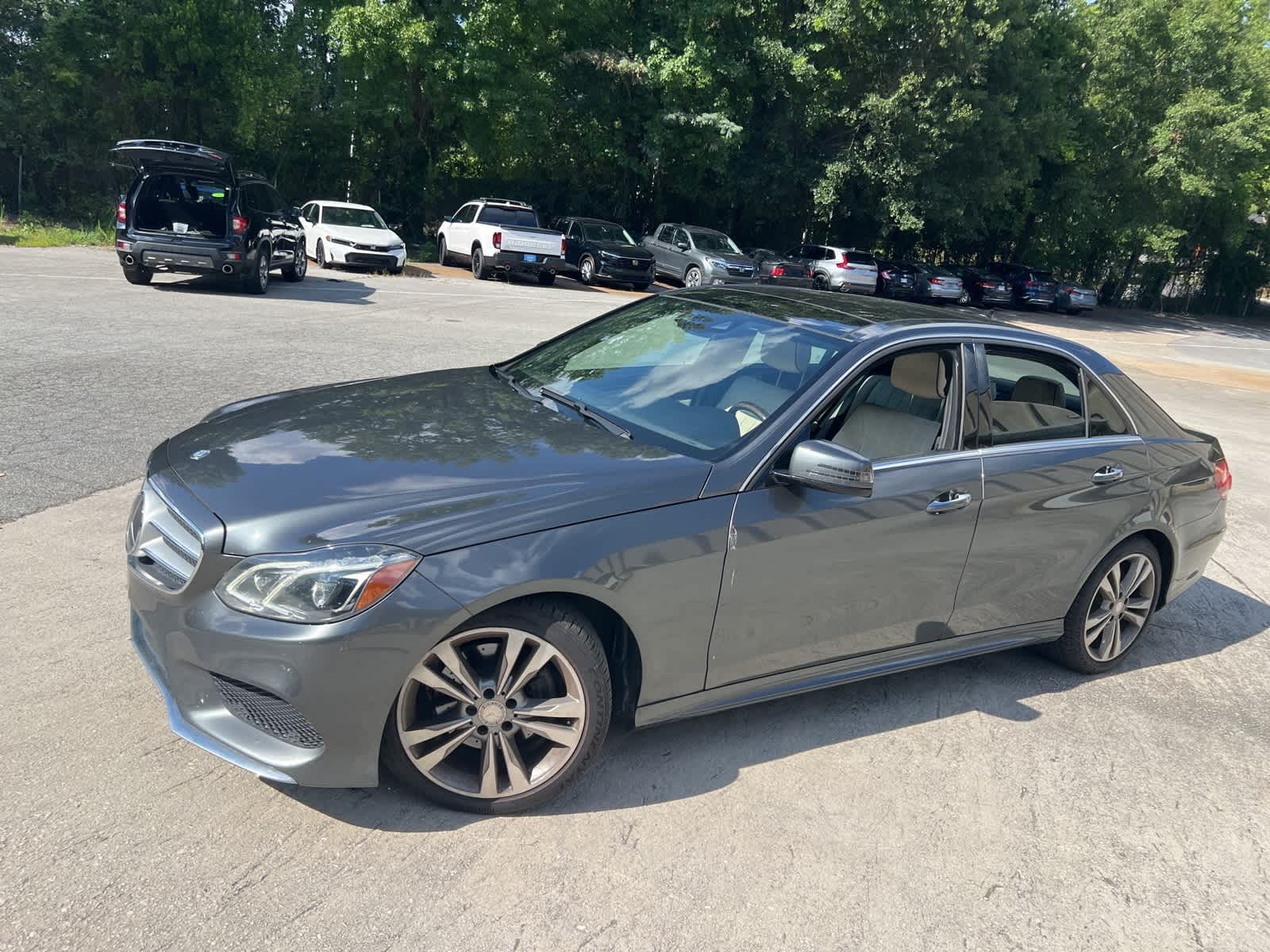 Thumbnail: 2016 Mercedes-Benz E-Class - 4