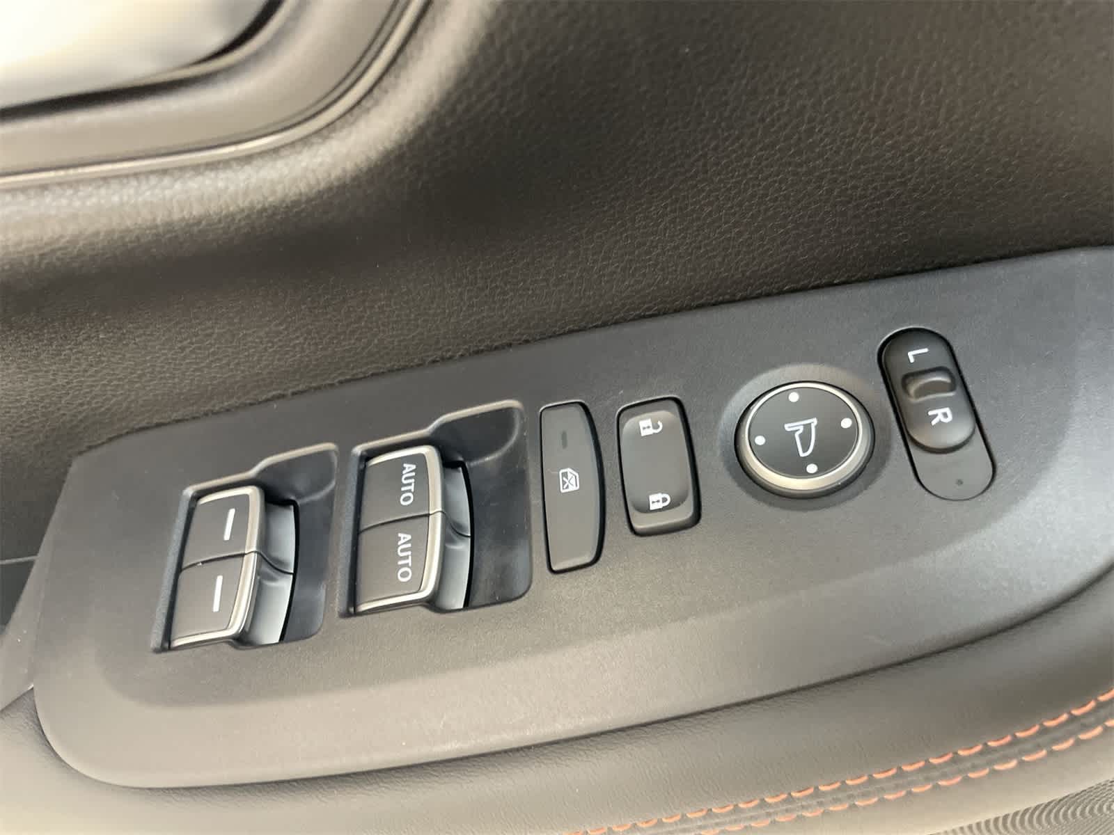 Thumbnail: 2023 Honda HR-V - 16