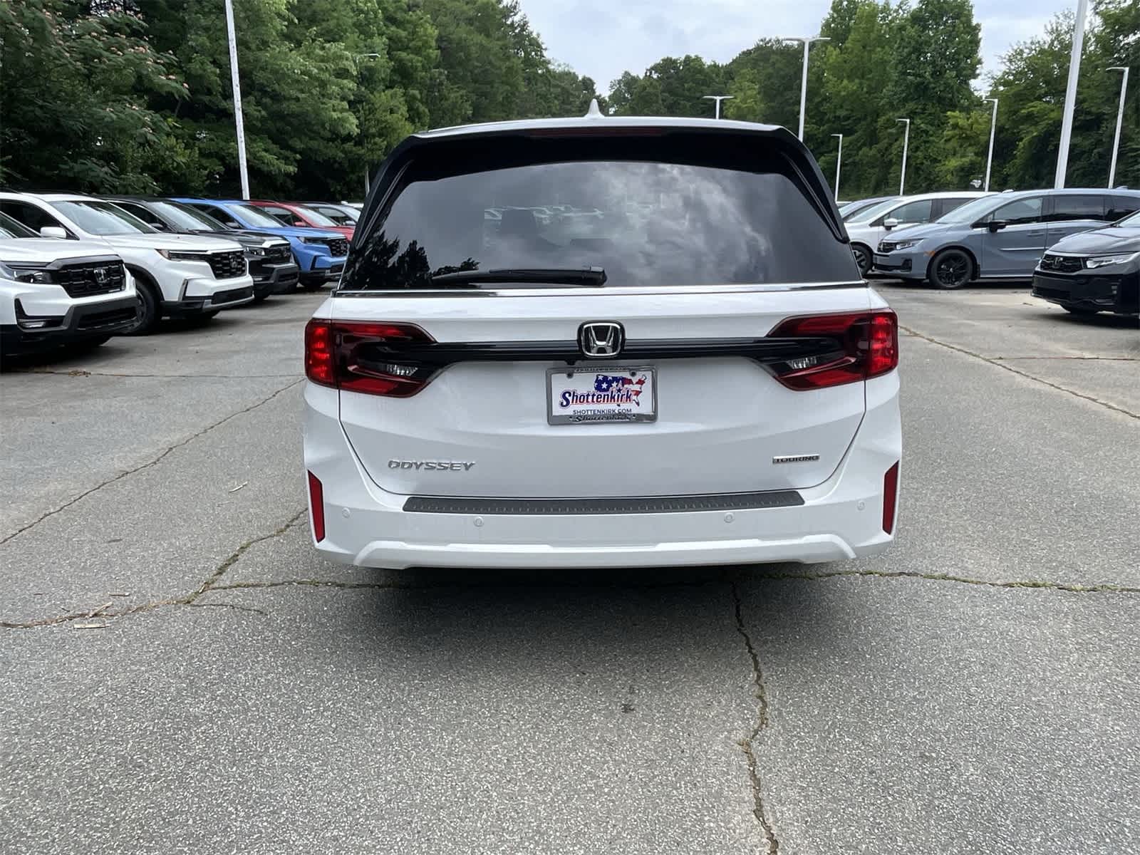 2025 Honda Odyssey Touring 3