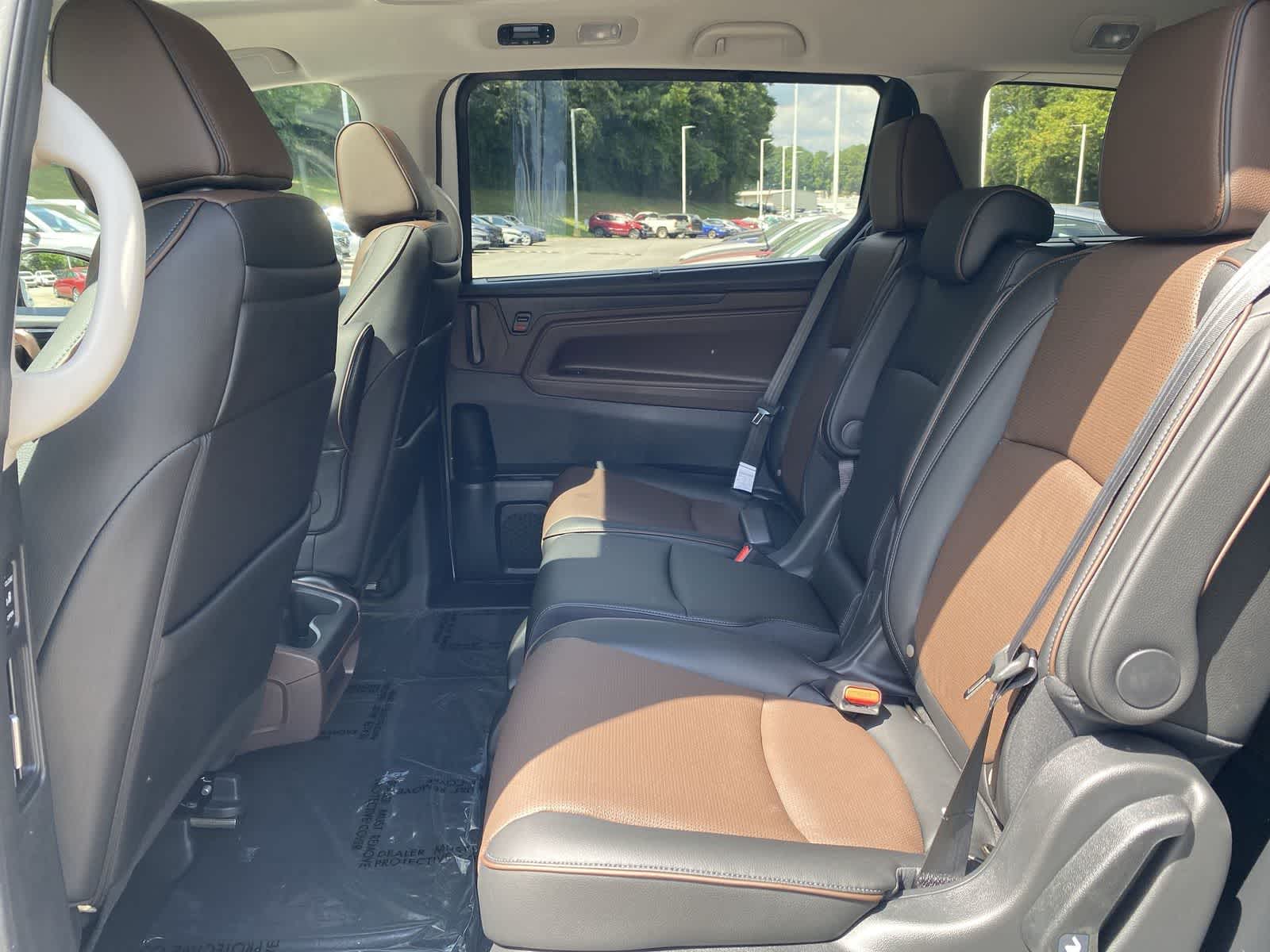 Thumbnail: 2026 Honda Odyssey - 10