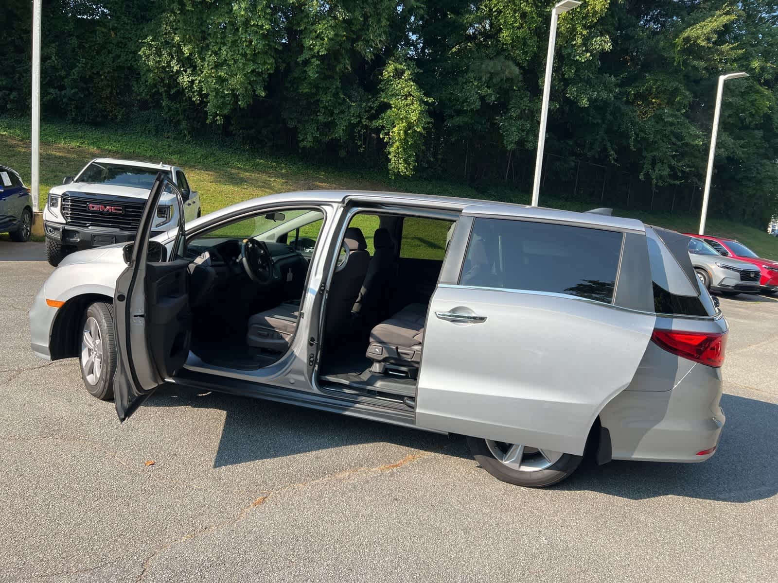 Thumbnail: 2020 Honda Odyssey - 17