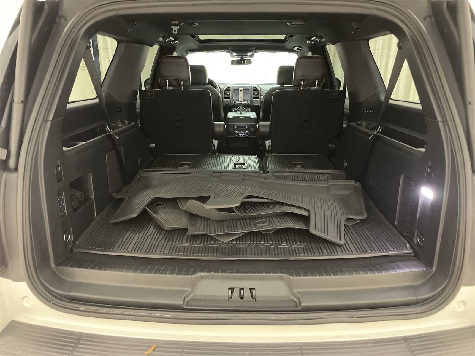 Thumbnail: 2020 Ford Expedition MAX - 24