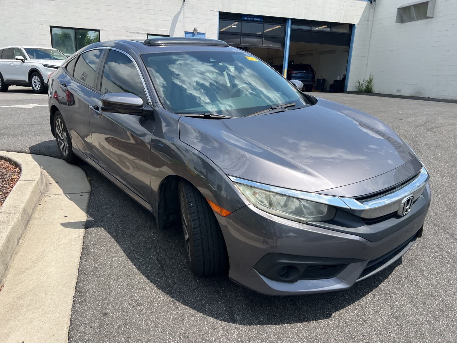 Thumbnail: 2016 Honda Civic - 12