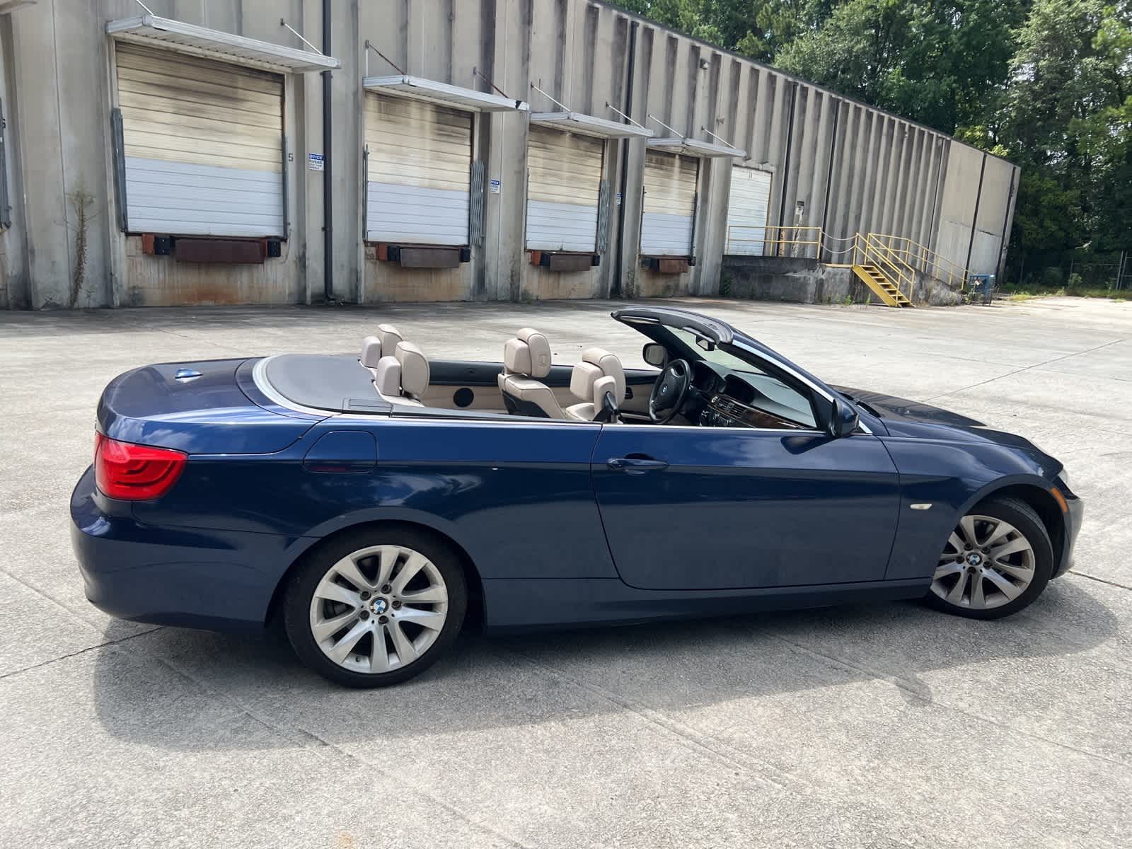 Thumbnail: 2013 BMW 3 Series - 10