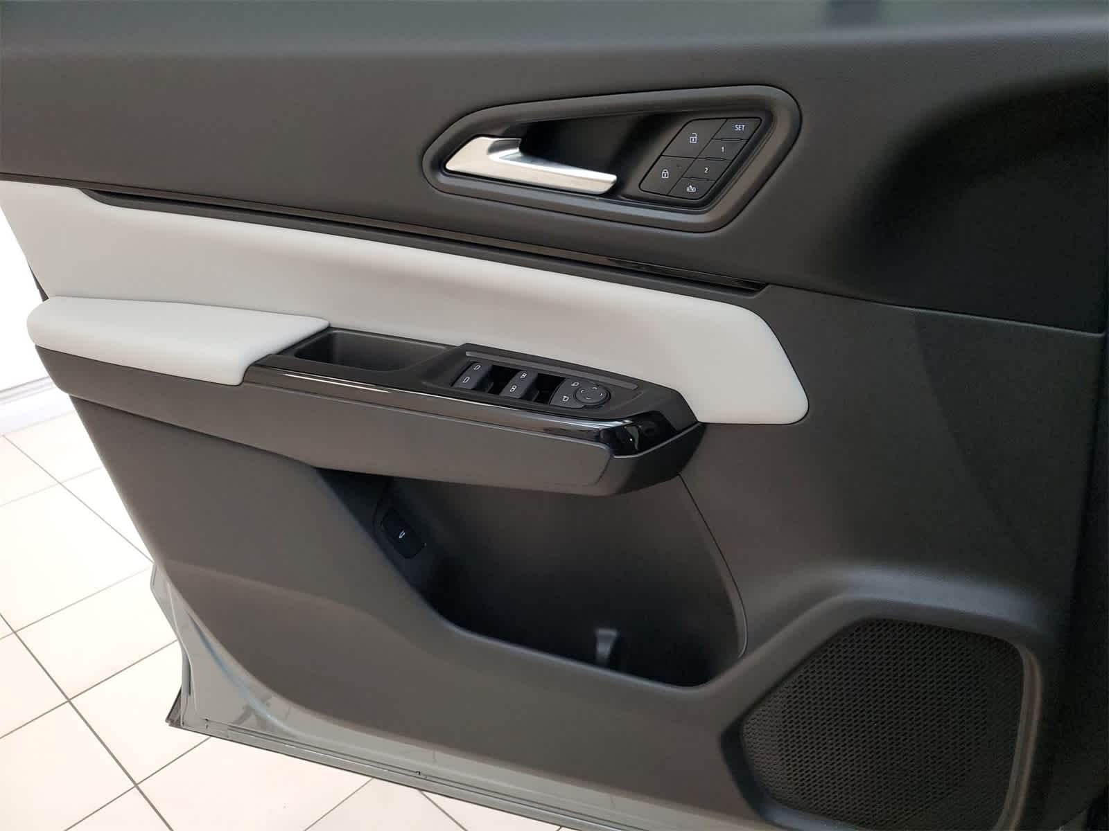 Thumbnail: 2025 Honda Prologue - 17