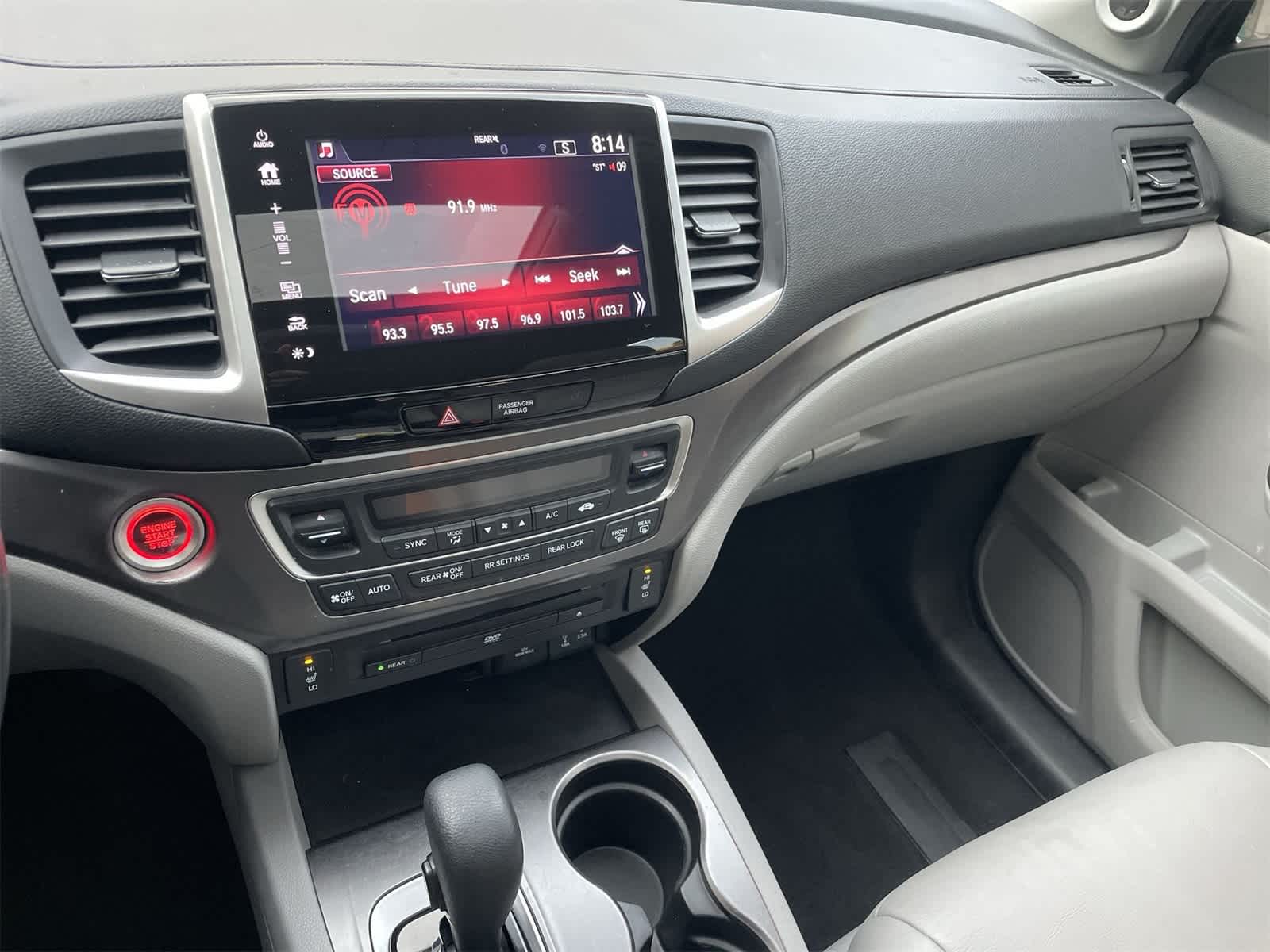 Thumbnail: 2018 Honda Pilot - 31