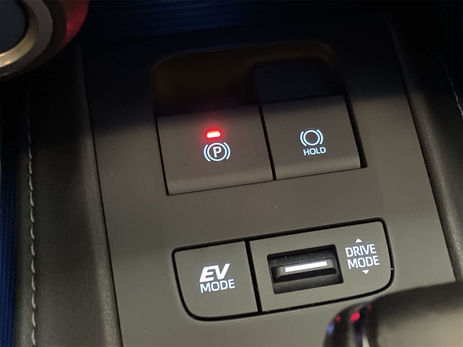 Thumbnail: 2021 Toyota Venza - 33