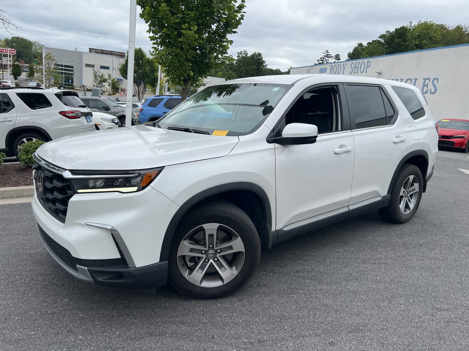 Thumbnail: 2023 Honda Pilot - 5