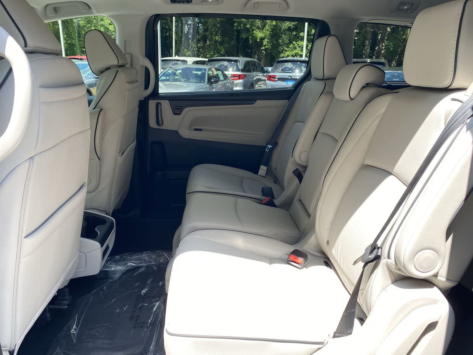 Thumbnail: 2026 Honda Odyssey - 10