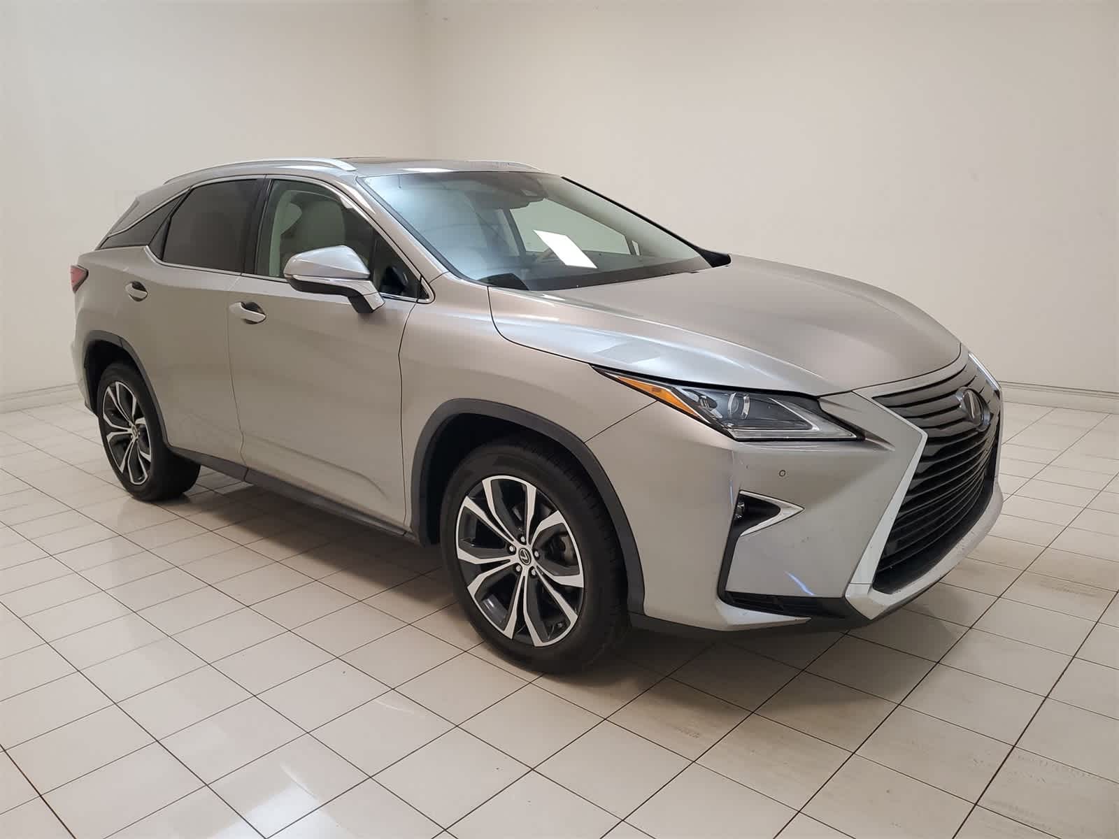 Thumbnail: 2018 Lexus RX - 28