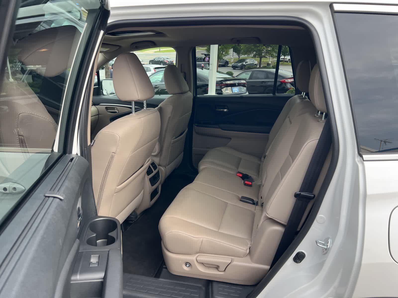 Thumbnail: 2022 Honda Pilot - 16