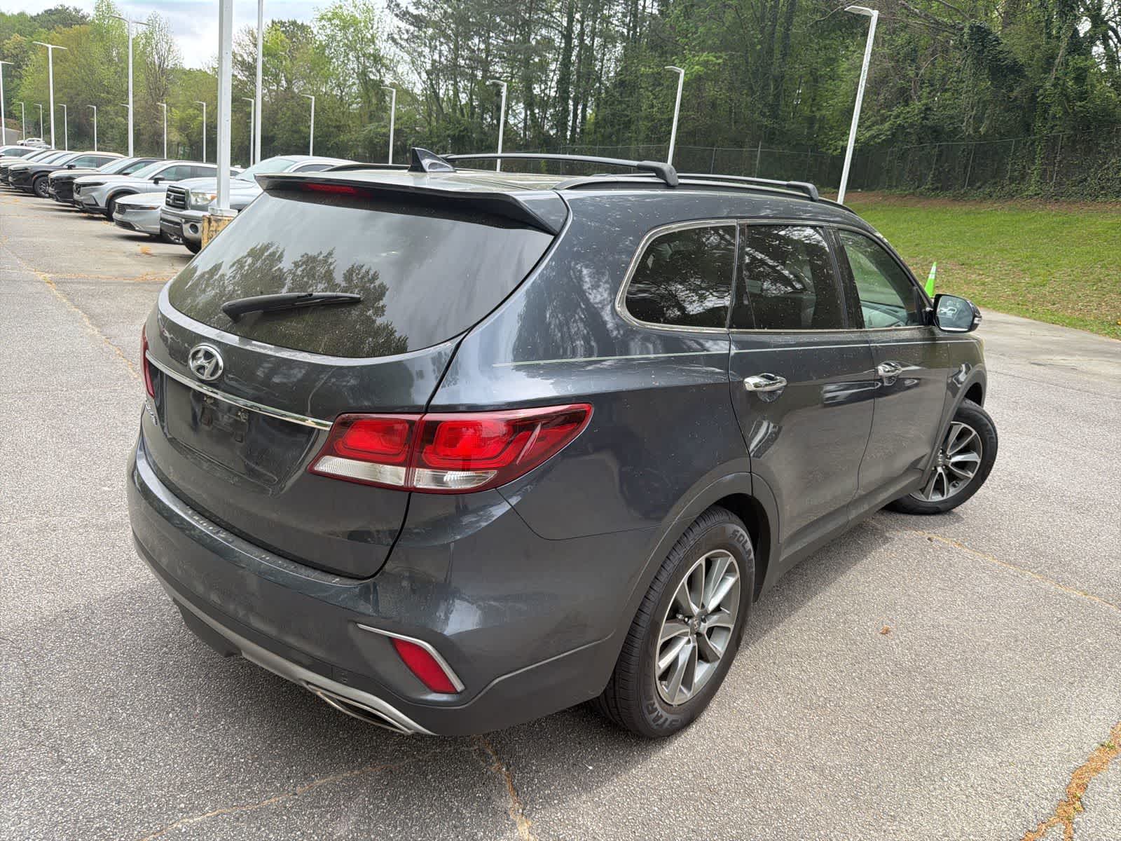 Thumbnail: 2017 Hyundai Santa Fe - 11