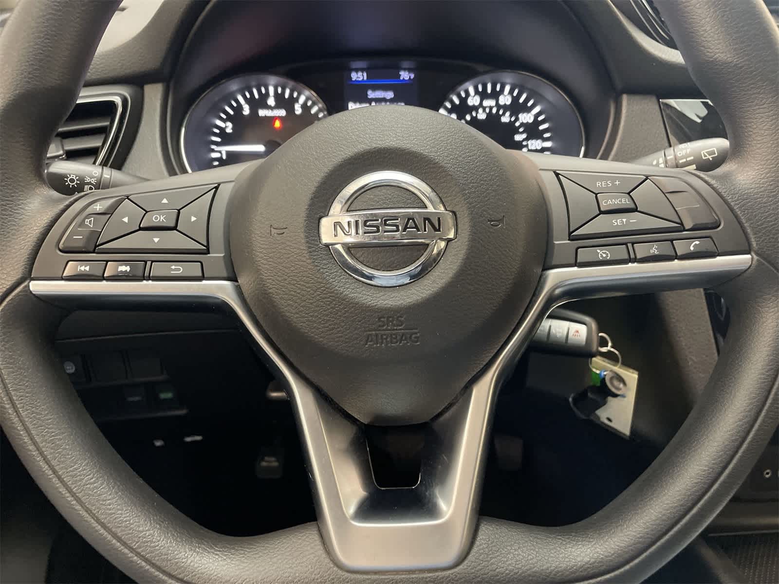 Thumbnail: 2020 Nissan Rogue Sport - 8